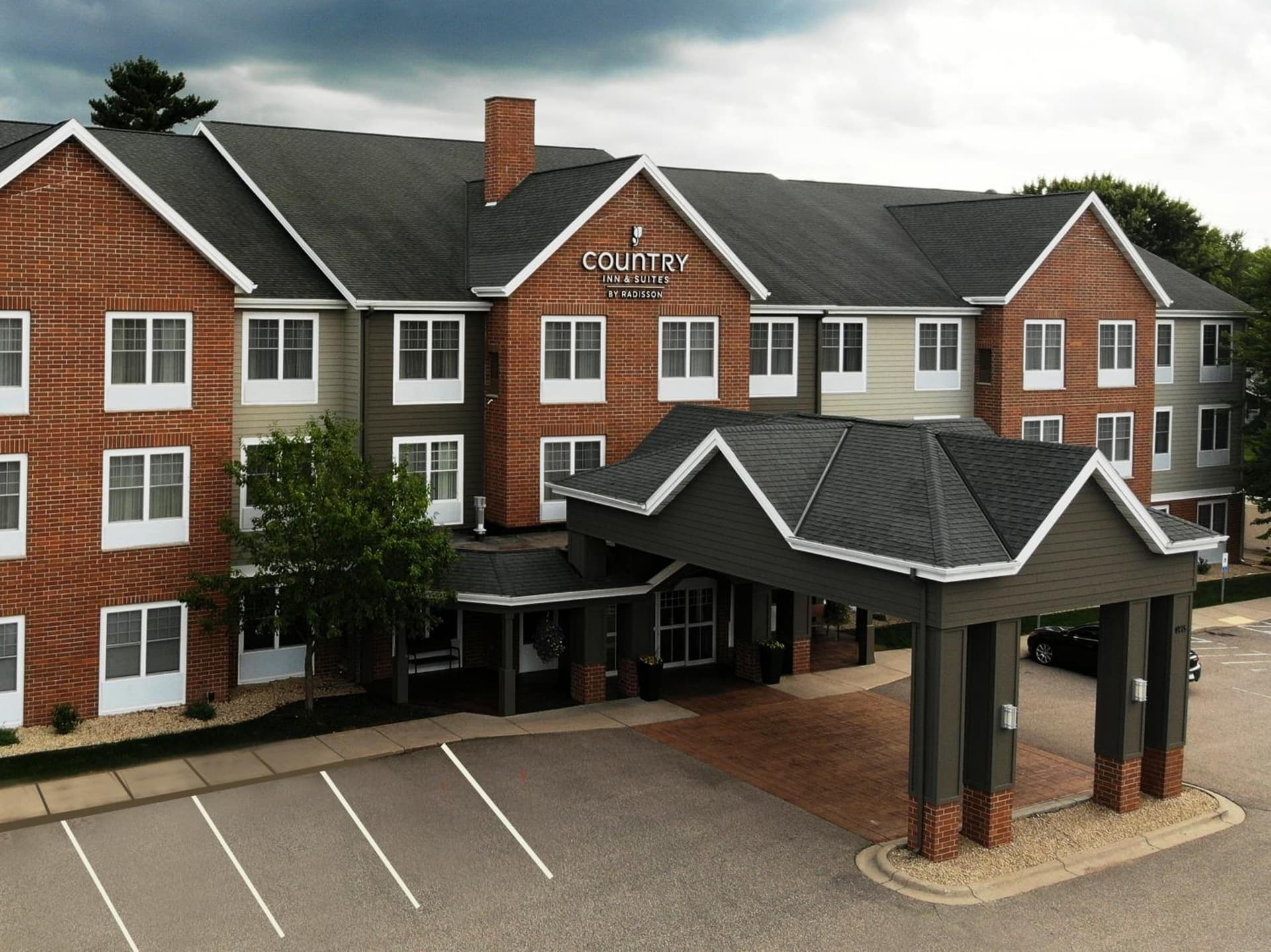 Country Inn & Suites by Radisson, Red Wing, MN interior in Red Wing, MN — gallery photo 2