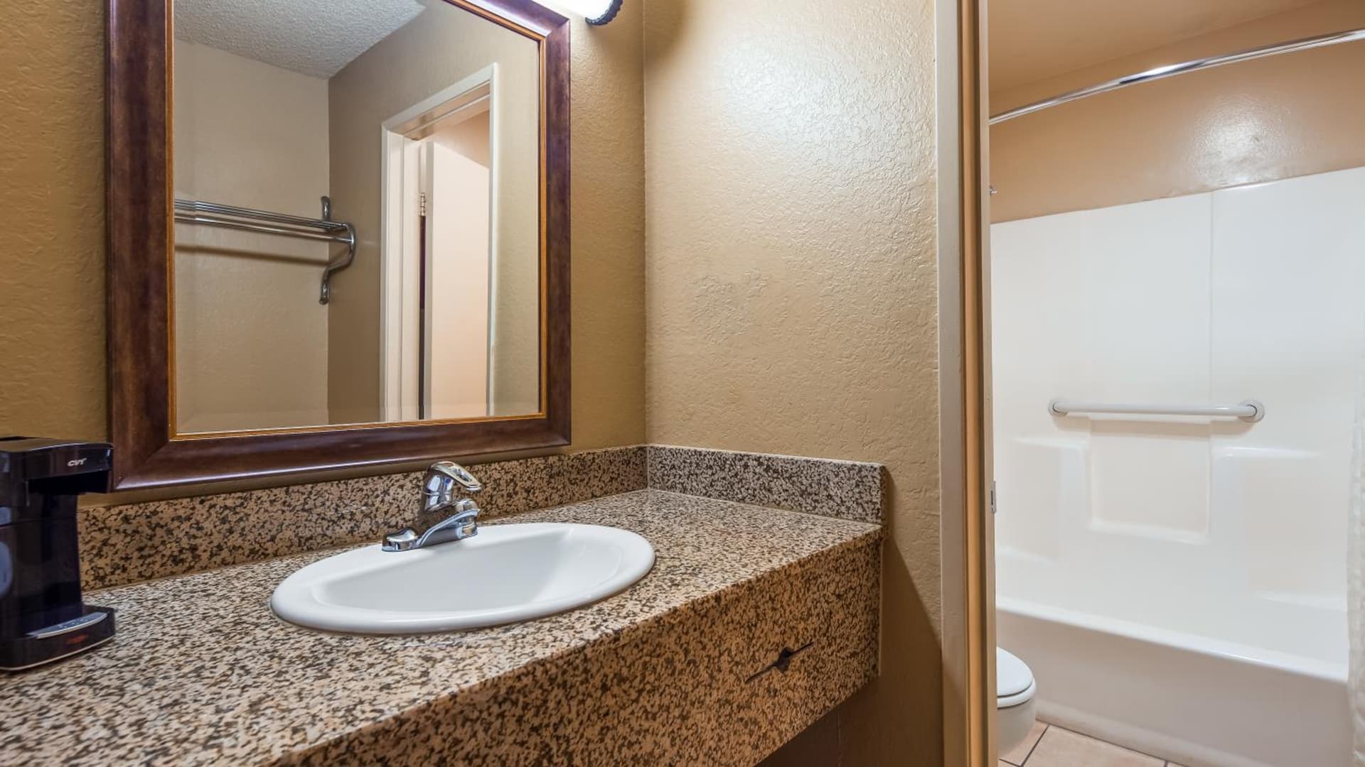 Empire Inn gallery photo in San Bernardino, CA — image 13