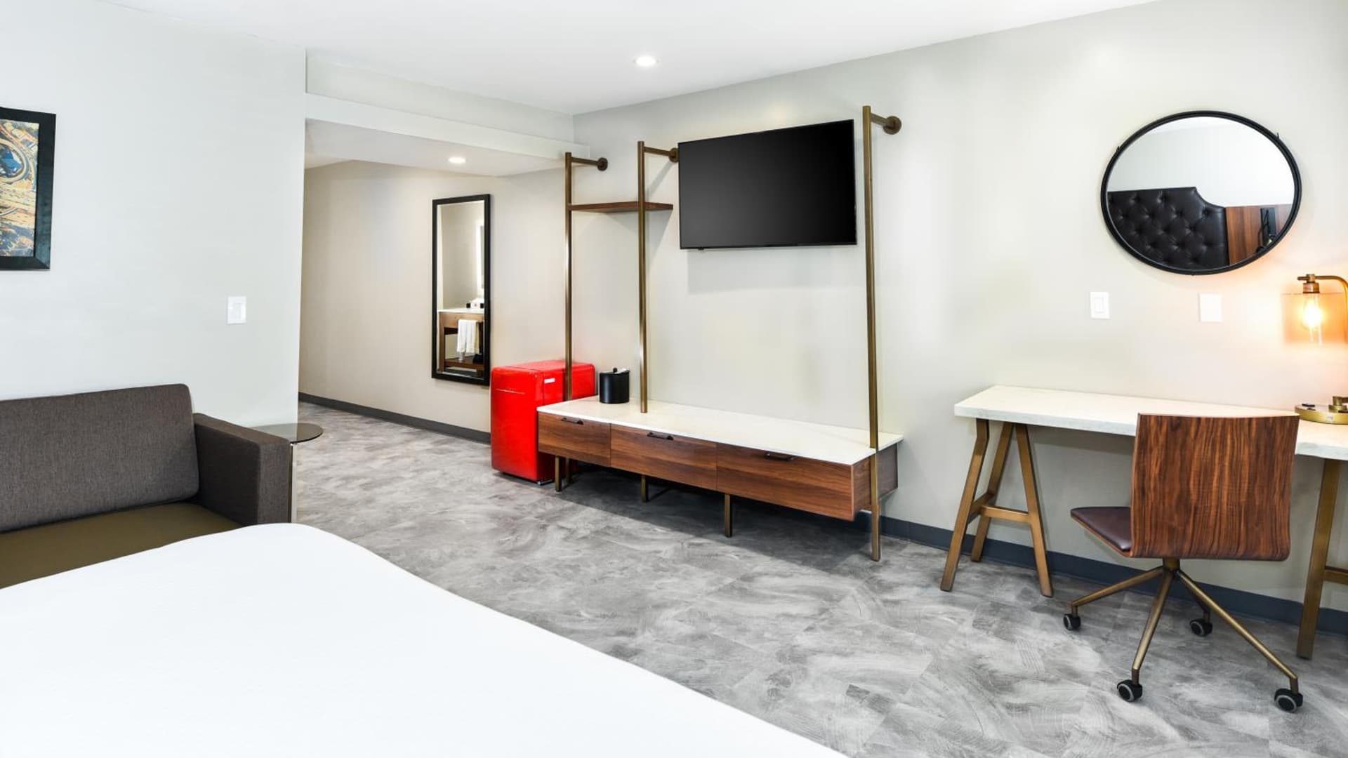 Hollywood Inn Suites Hotel gallery photo in Los Angeles, CA — image 6
