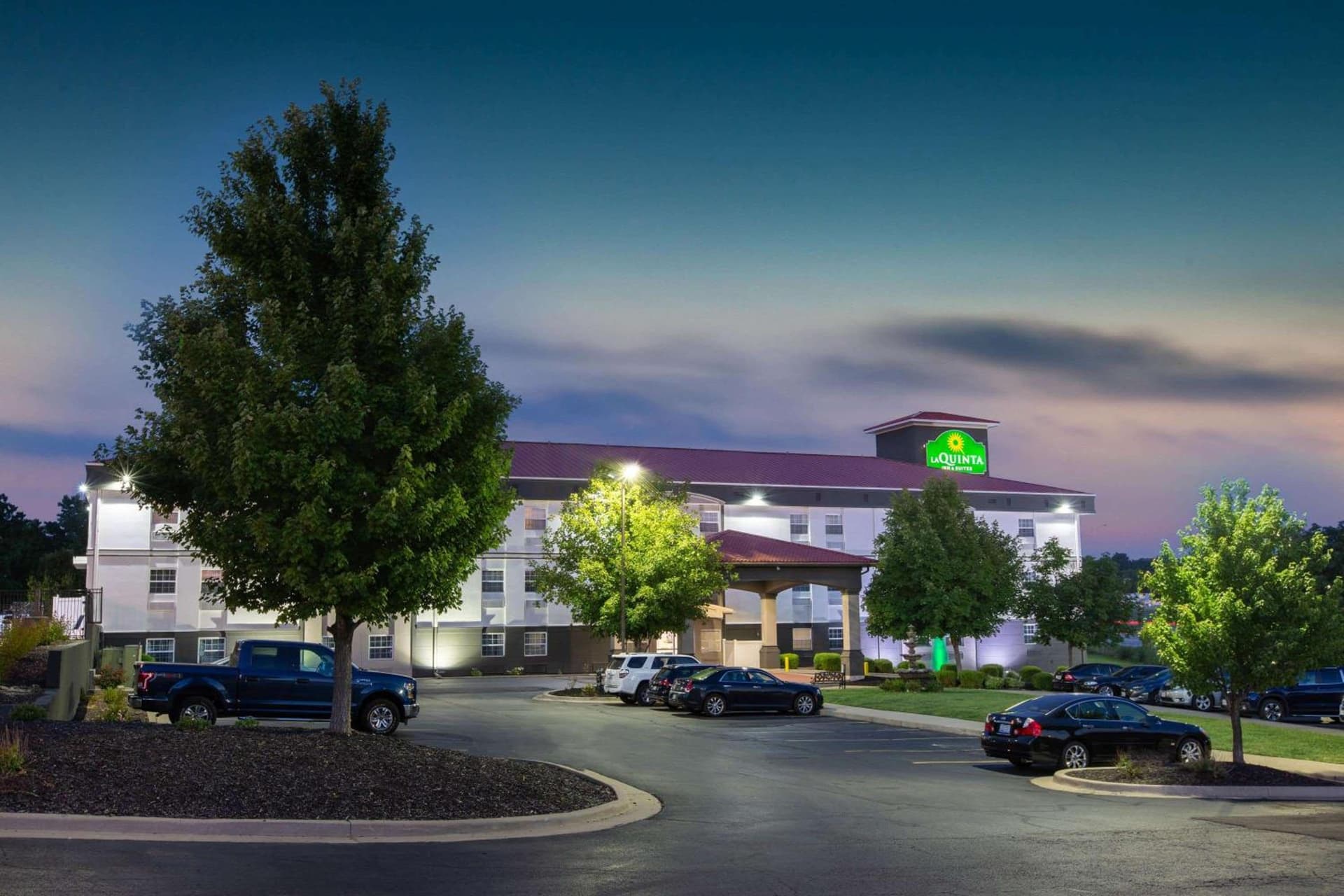 La Quinta by Wyndham Blue Springs property views in Blue Springs, MO — gallery photo 3