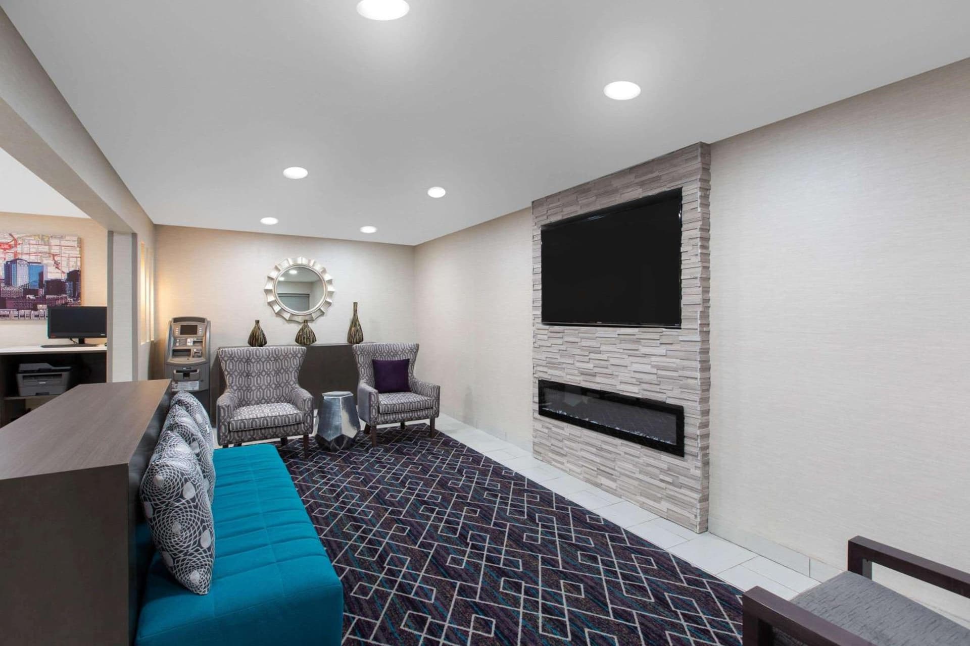 La Quinta by Wyndham Blue Springs gallery photo in Blue Springs, MO — image 50