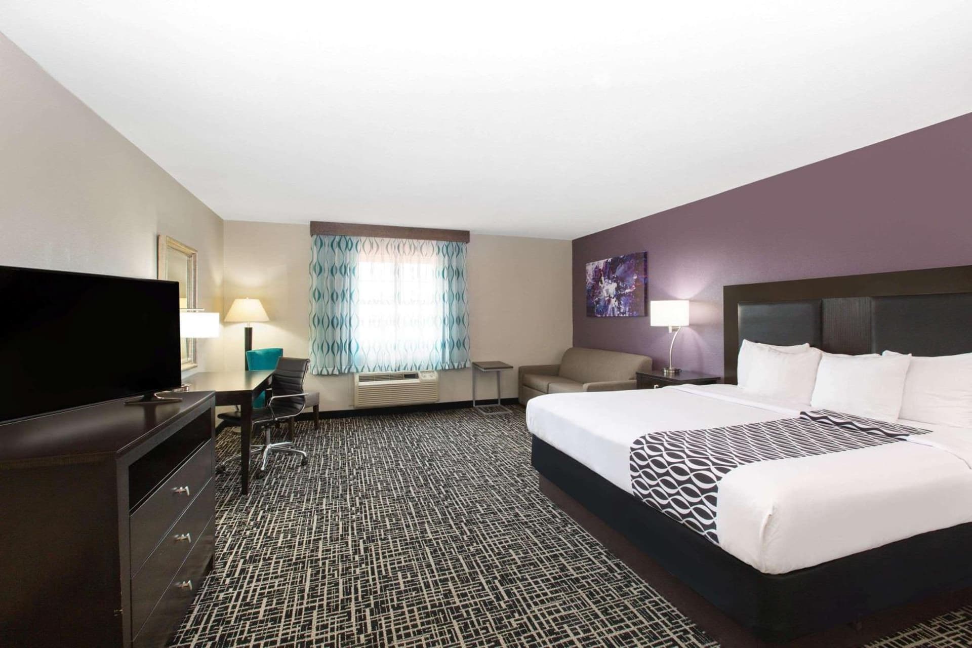 La Quinta by Wyndham Blue Springs gallery photo in Blue Springs, MO — image 53