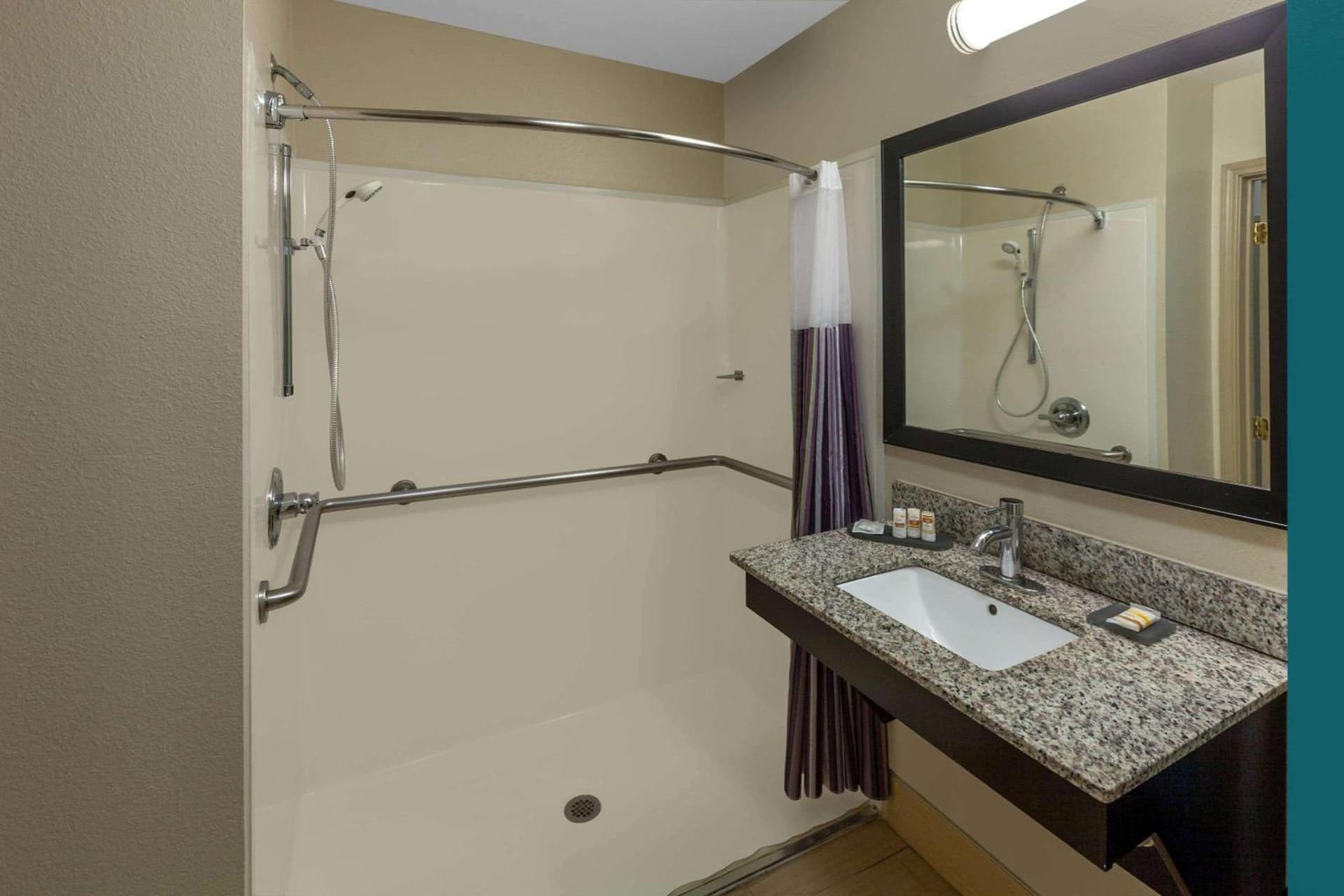La Quinta by Wyndham Midland North property views in Midland, TX — gallery photo 3