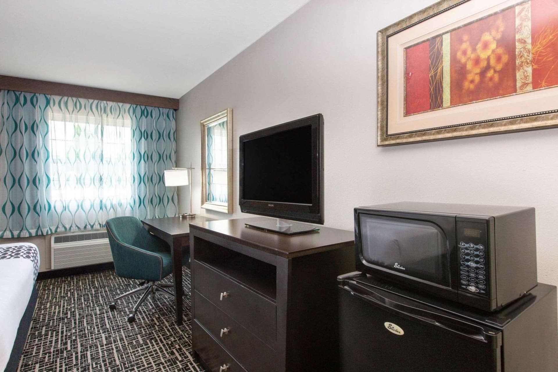 La Quinta by Wyndham Blue Springs gallery photo in Blue Springs, MO — image 20