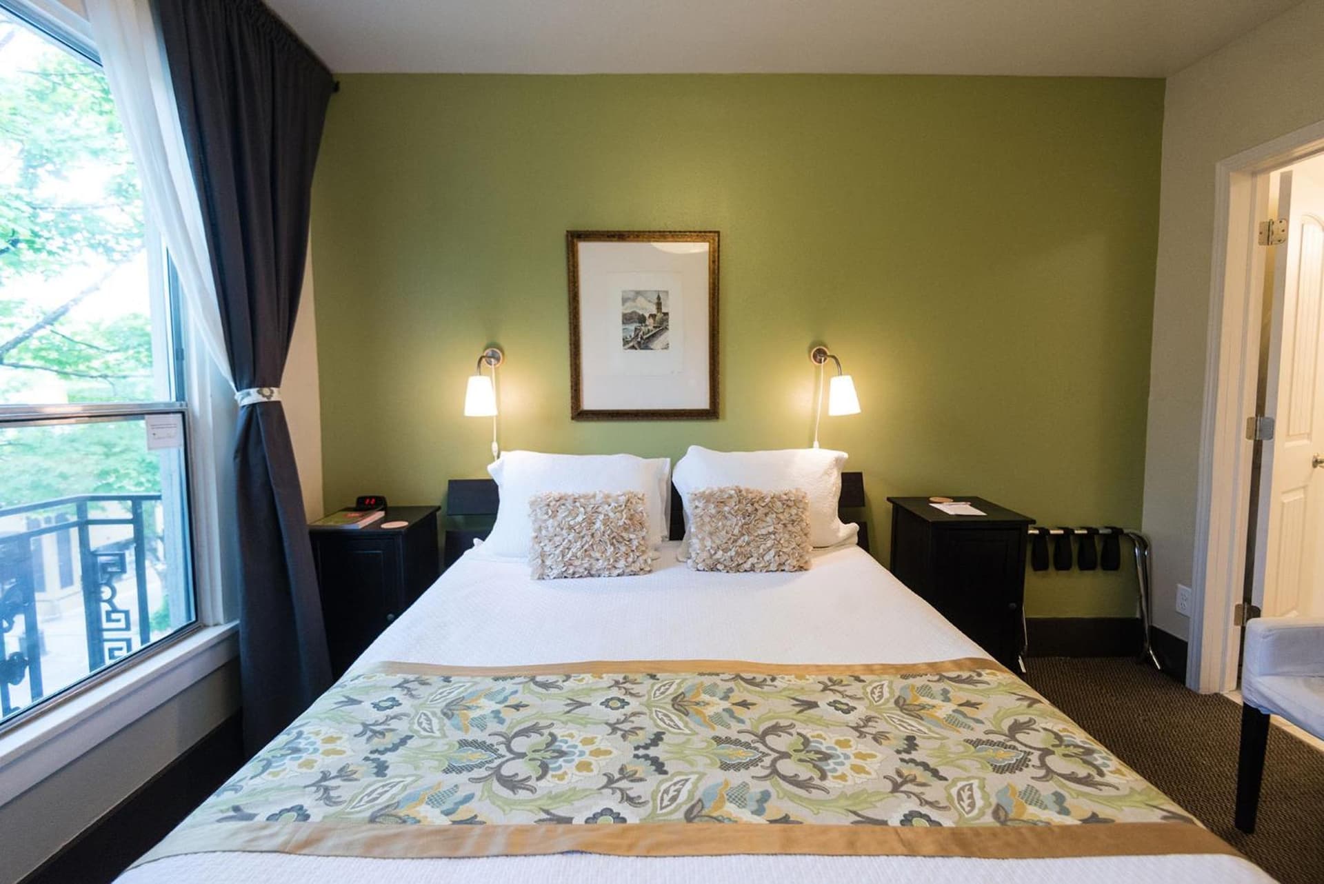 Camas Boutique Hotel gallery photo in Camas, WA — image 30