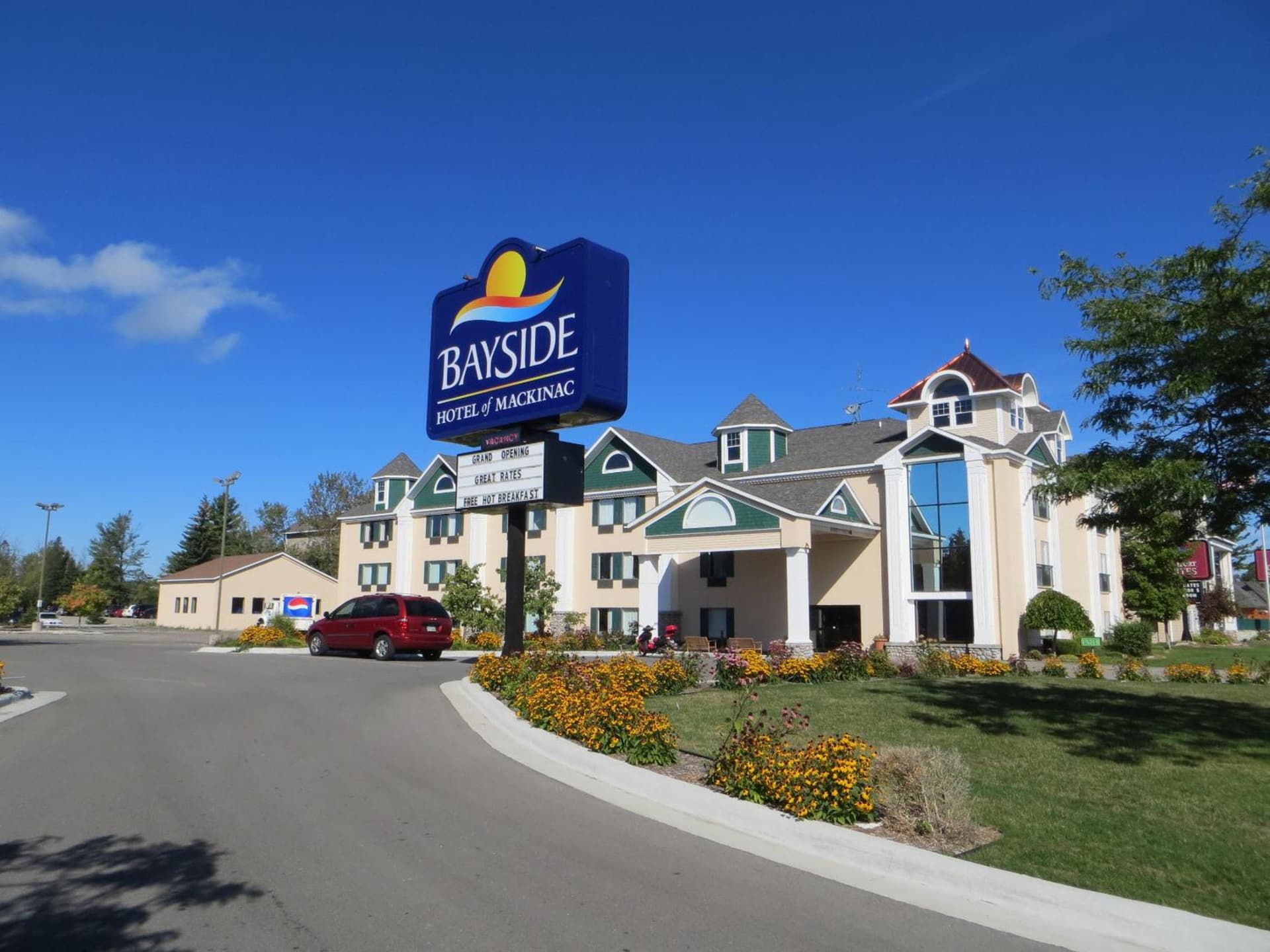 Bayside Hotel of Mackinac featured exterior or lobby in Mackinaw City, MI — similar hotel