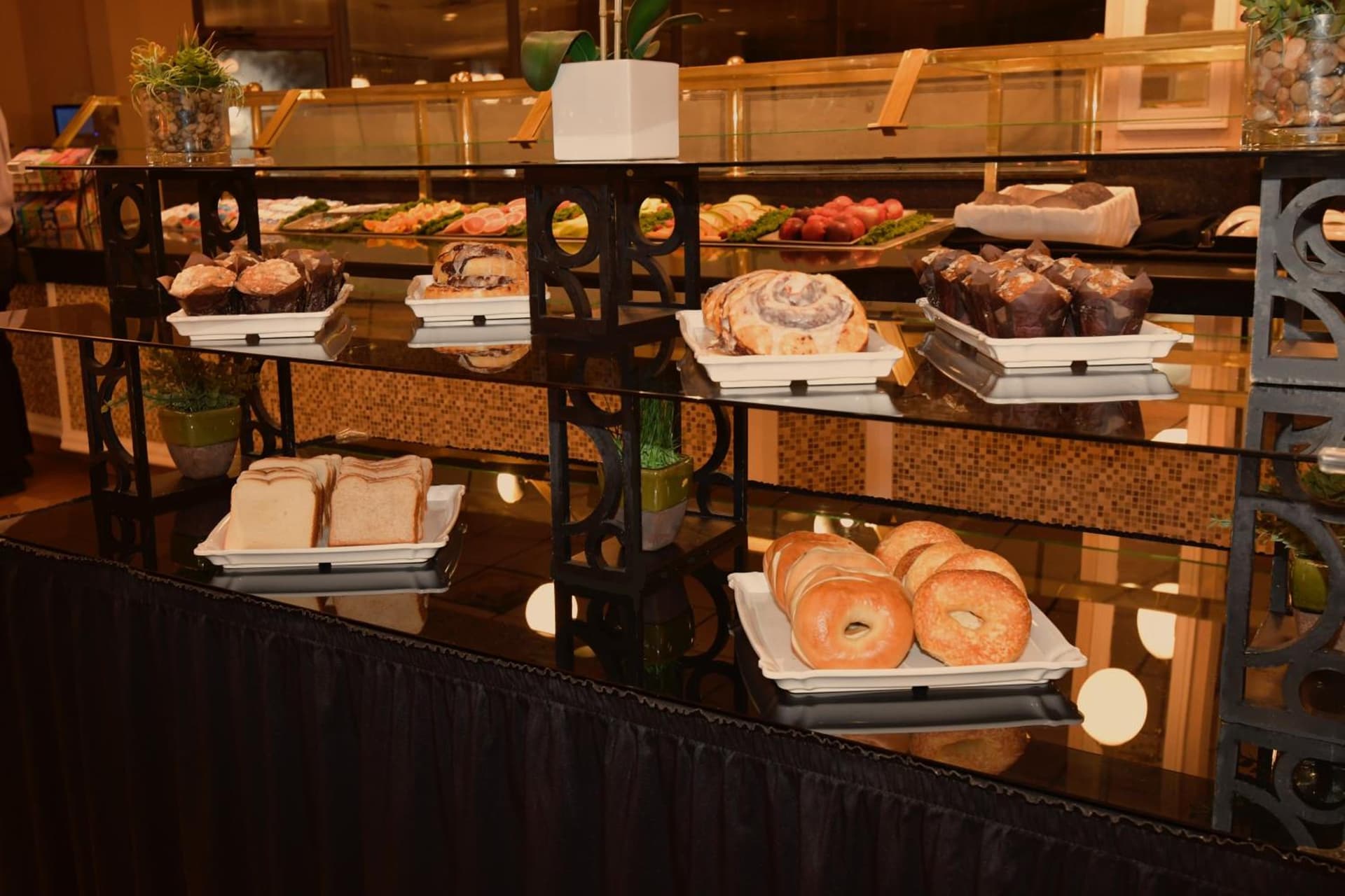 Ramada by Wyndham Jacksonville Hotel & Conference Center gallery photo in Jacksonville, FL — image 53
