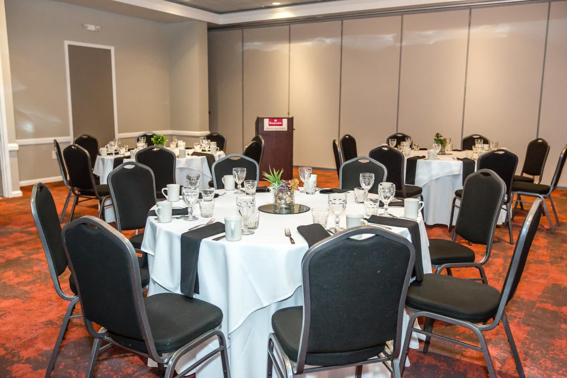 Ramada by Wyndham Jacksonville Hotel & Conference Center gallery photo in Jacksonville, FL — image 18