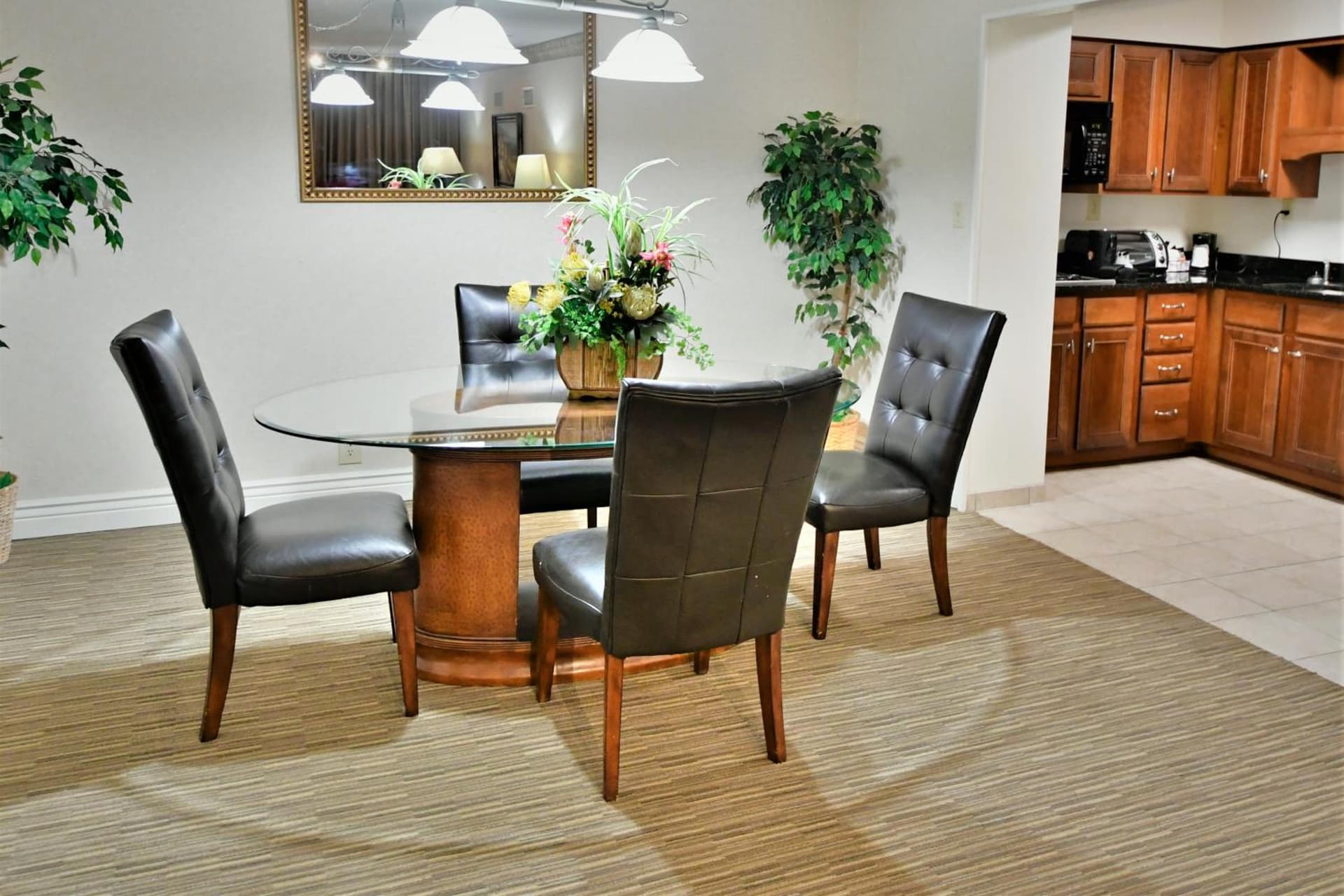 Ramada by Wyndham Jacksonville Hotel & Conference Center gallery photo in Jacksonville, FL — image 94