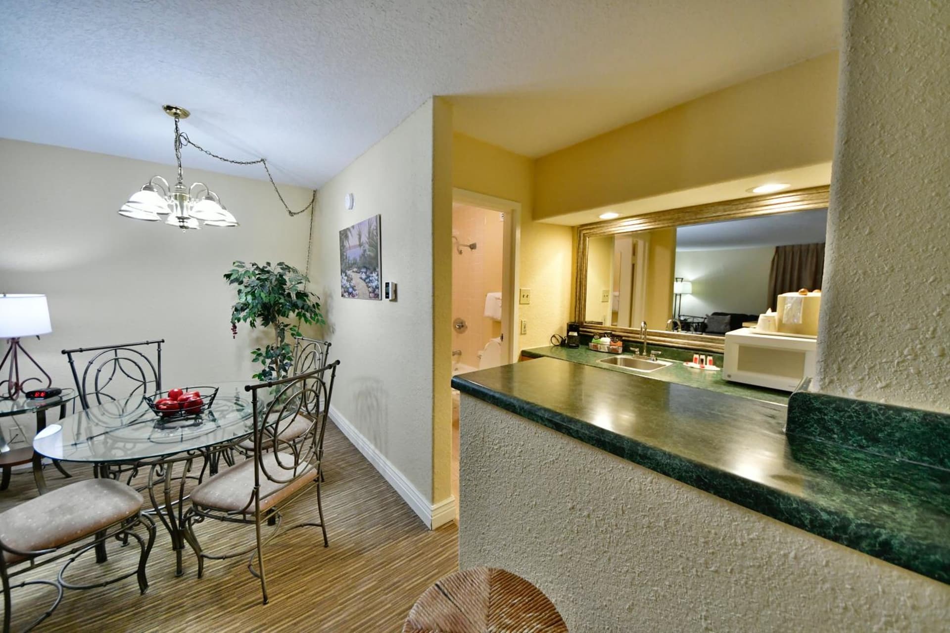 Ramada by Wyndham Jacksonville Hotel & Conference Center gallery photo in Jacksonville, FL — image 78