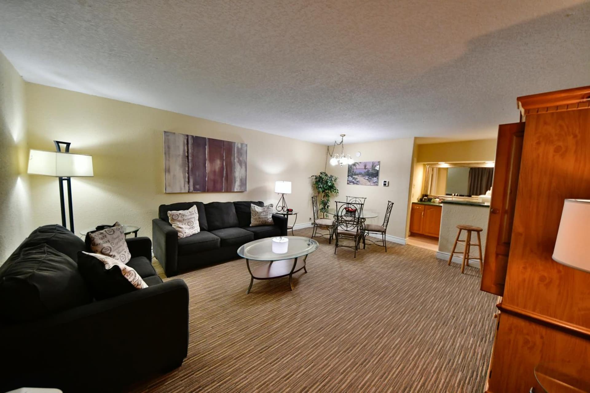 Ramada by Wyndham Jacksonville Hotel & Conference Center gallery photo in Jacksonville, FL — image 79