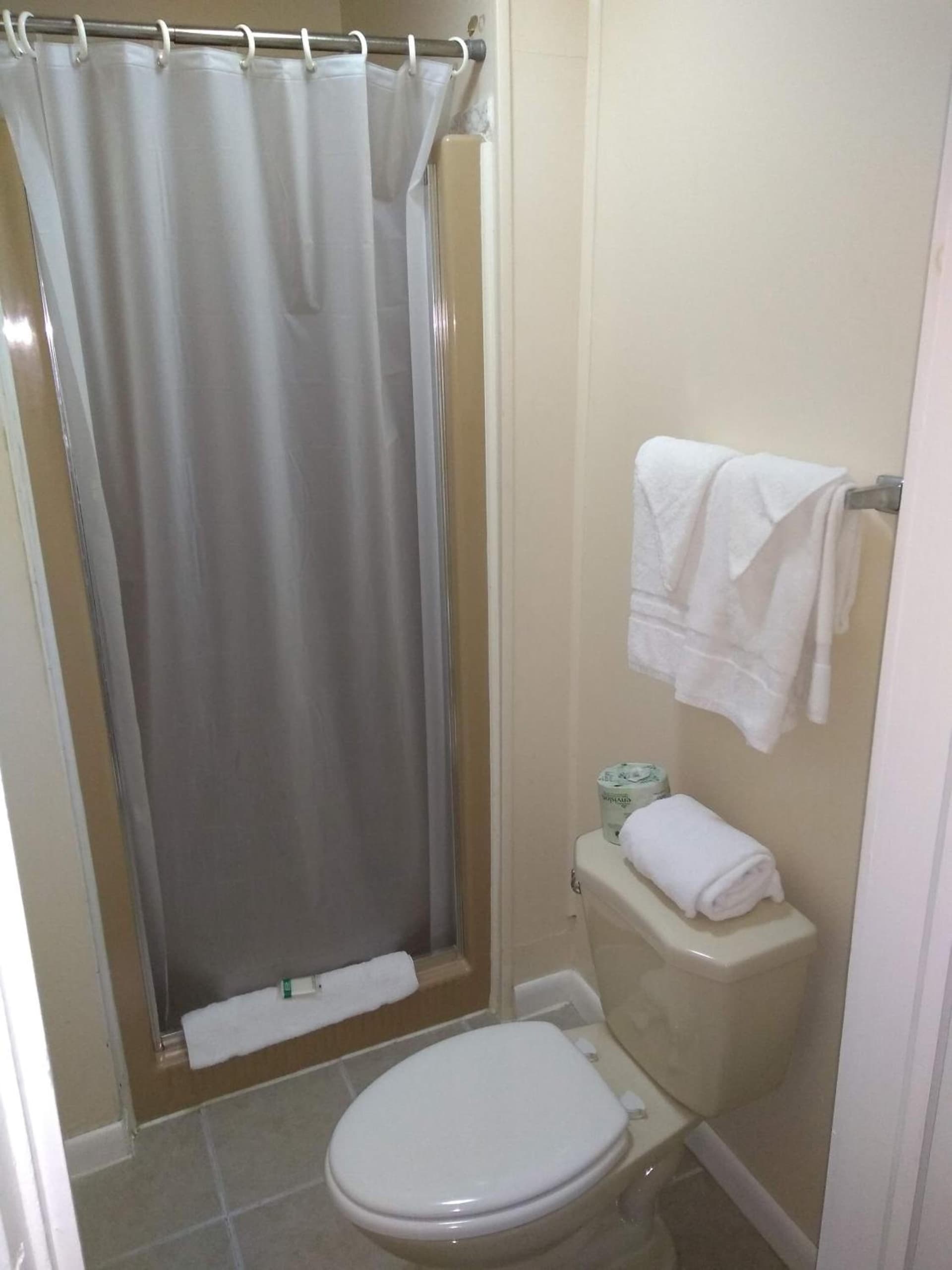 Hotel Wayne property views in Honesdale, PA — gallery photo 3