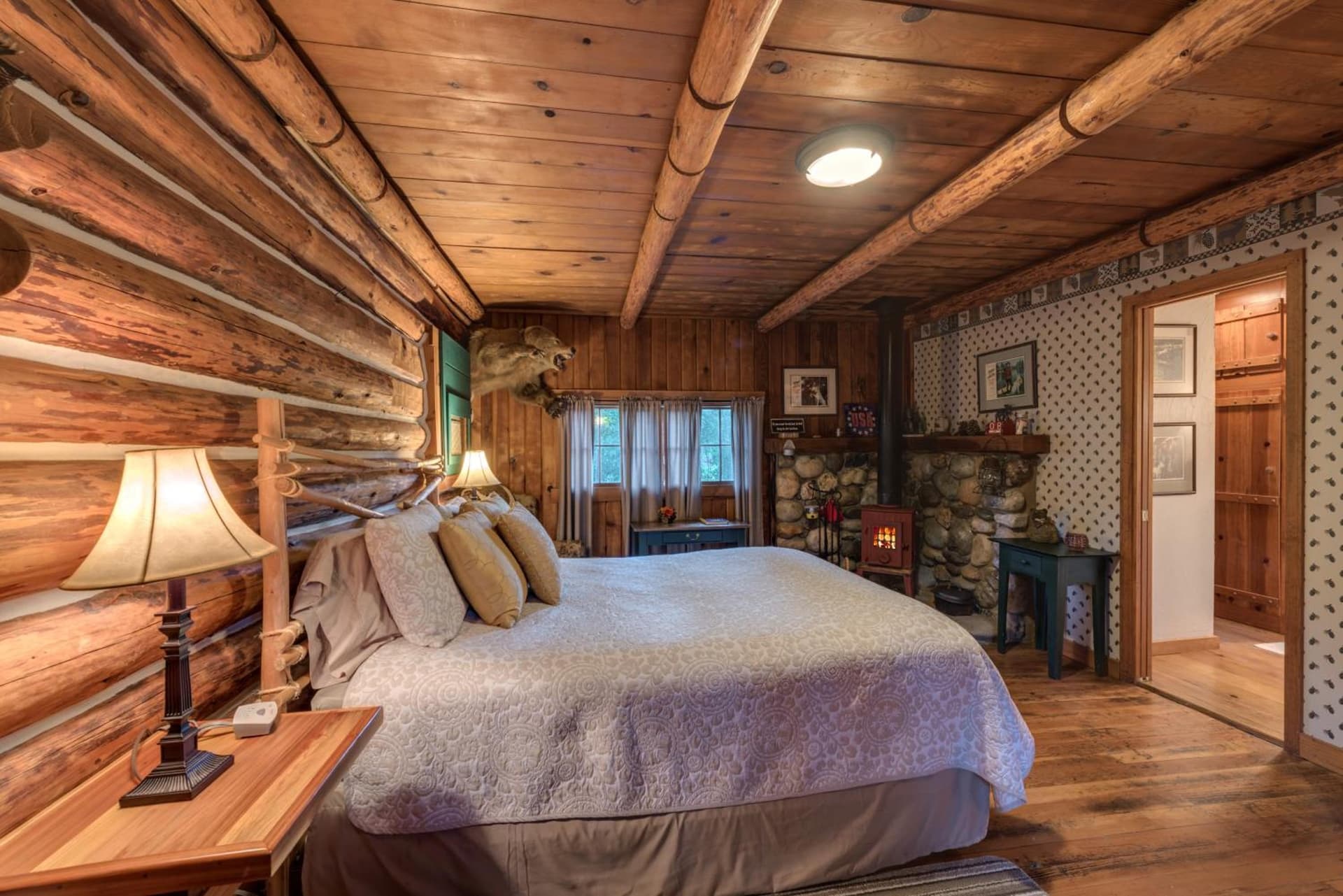 The Davies Family Inn gallery photo in Placerville, CA — image 11