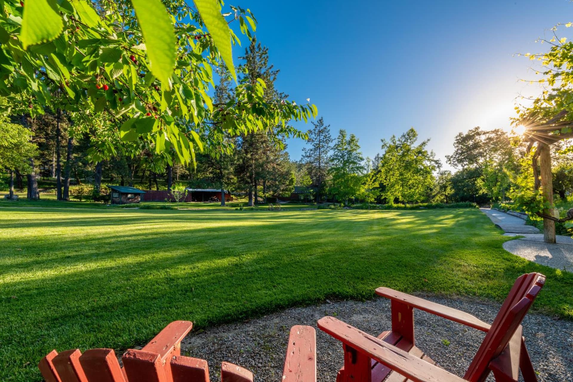 The Davies Family Inn gallery photo in Placerville, CA — image 7