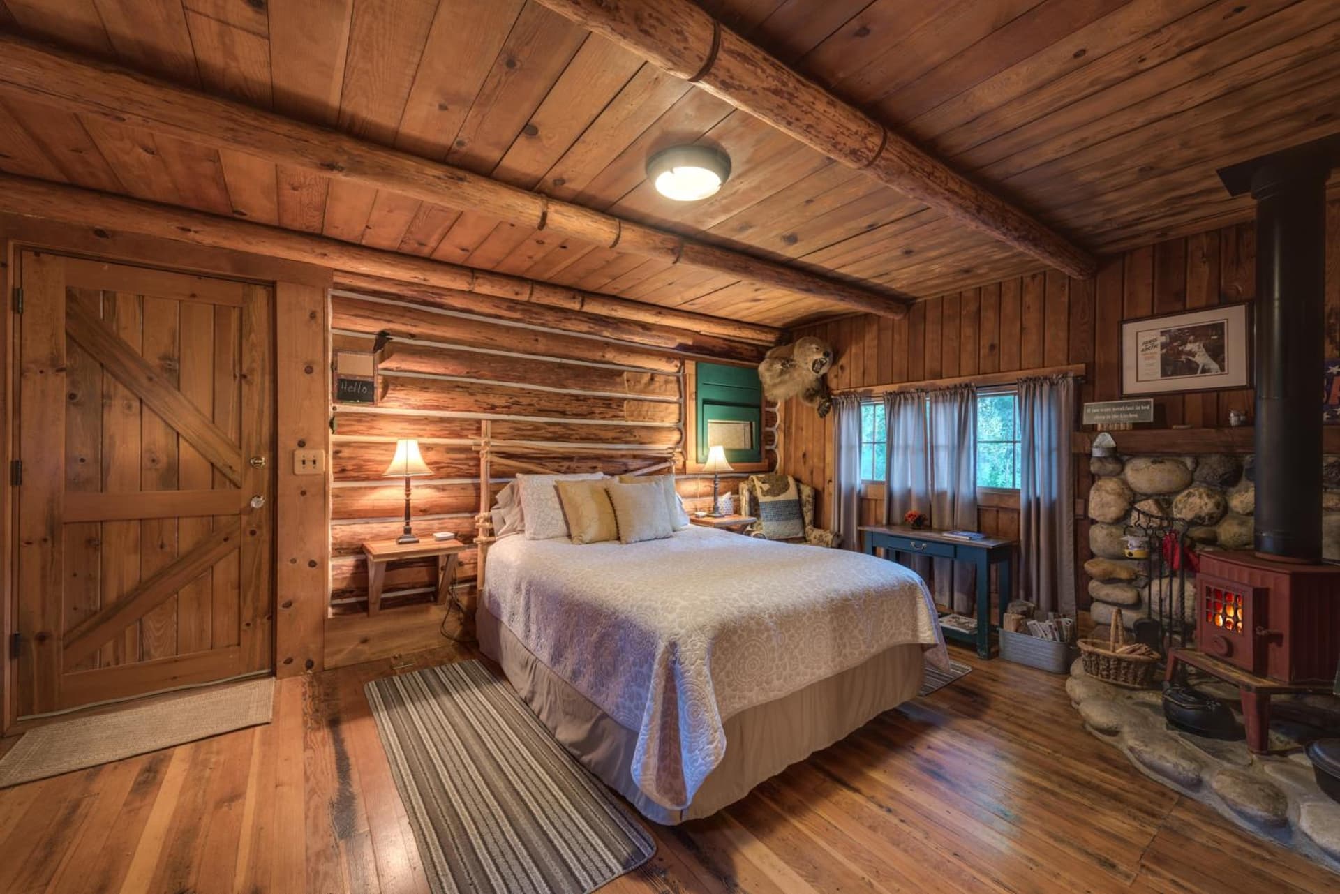 The Davies Family Inn gallery photo in Placerville, CA — image 19