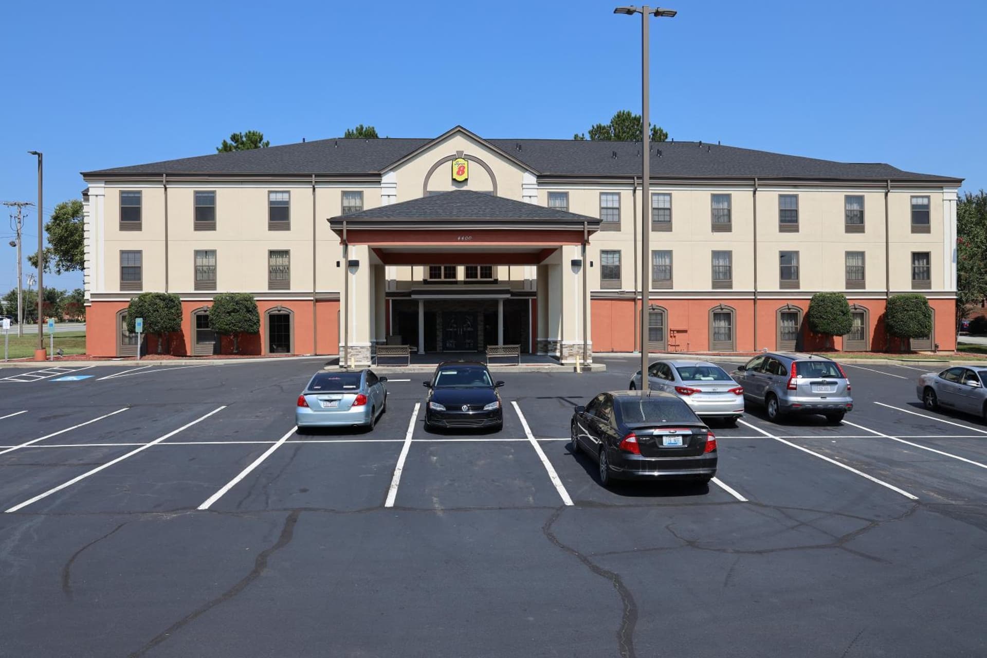 Super 8 by Wyndham High Point/Greensboro gallery photo in High Point, NC — image 29