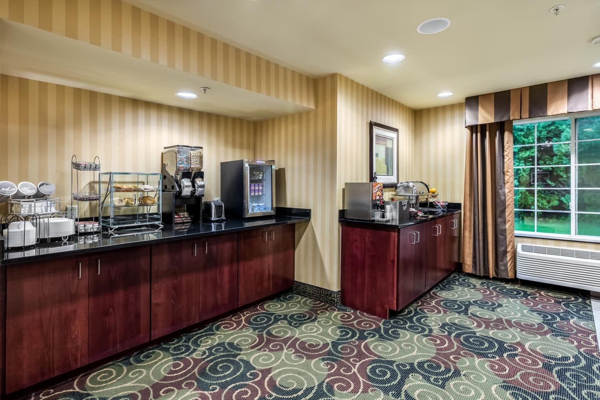 Cobblestone Inn & Suites - Vinton, IA property views in Vinton, IA — gallery photo 3