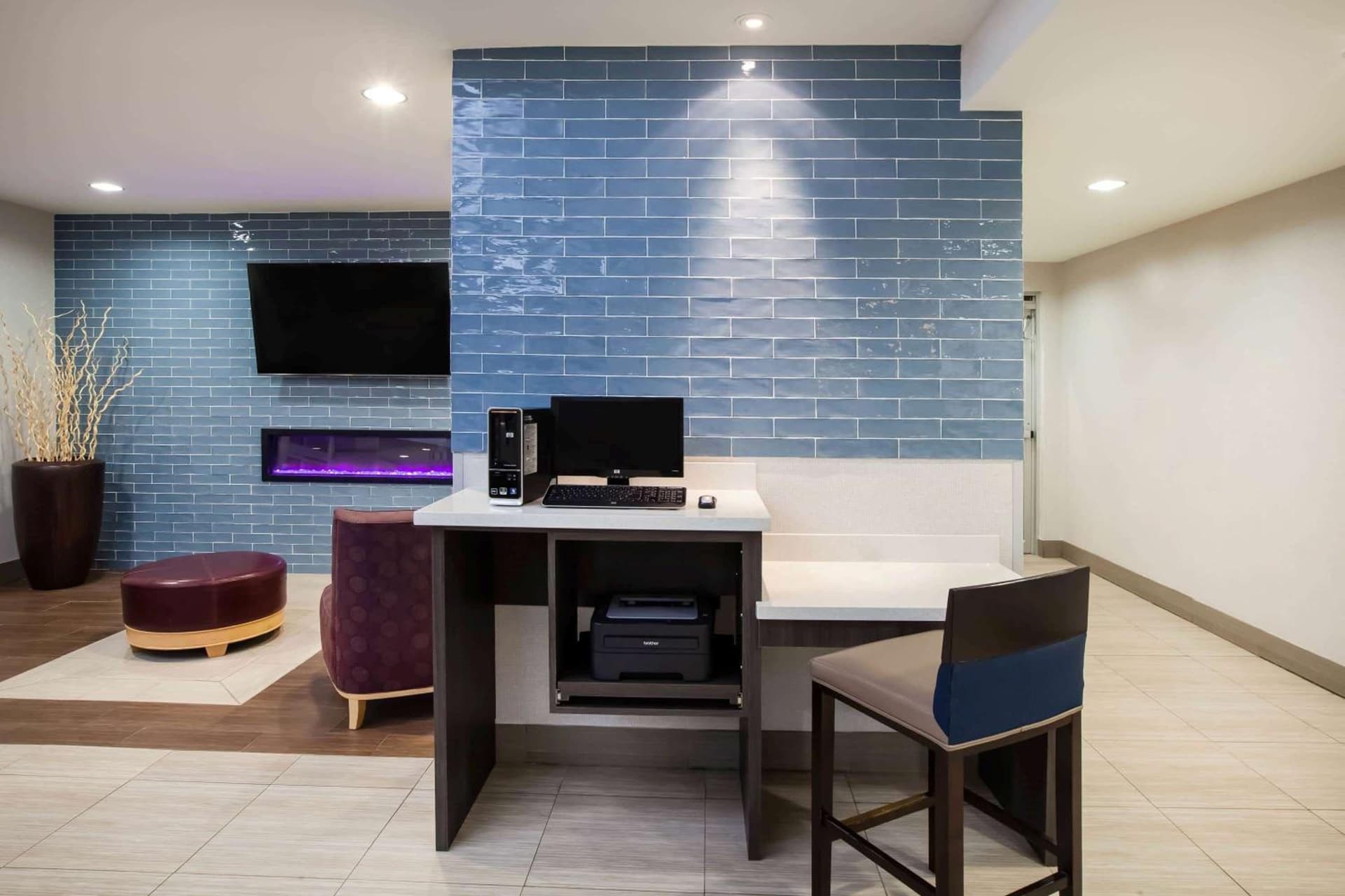 La Quinta by Wyndham Odessa North gallery photo in Odessa, TX — image 14