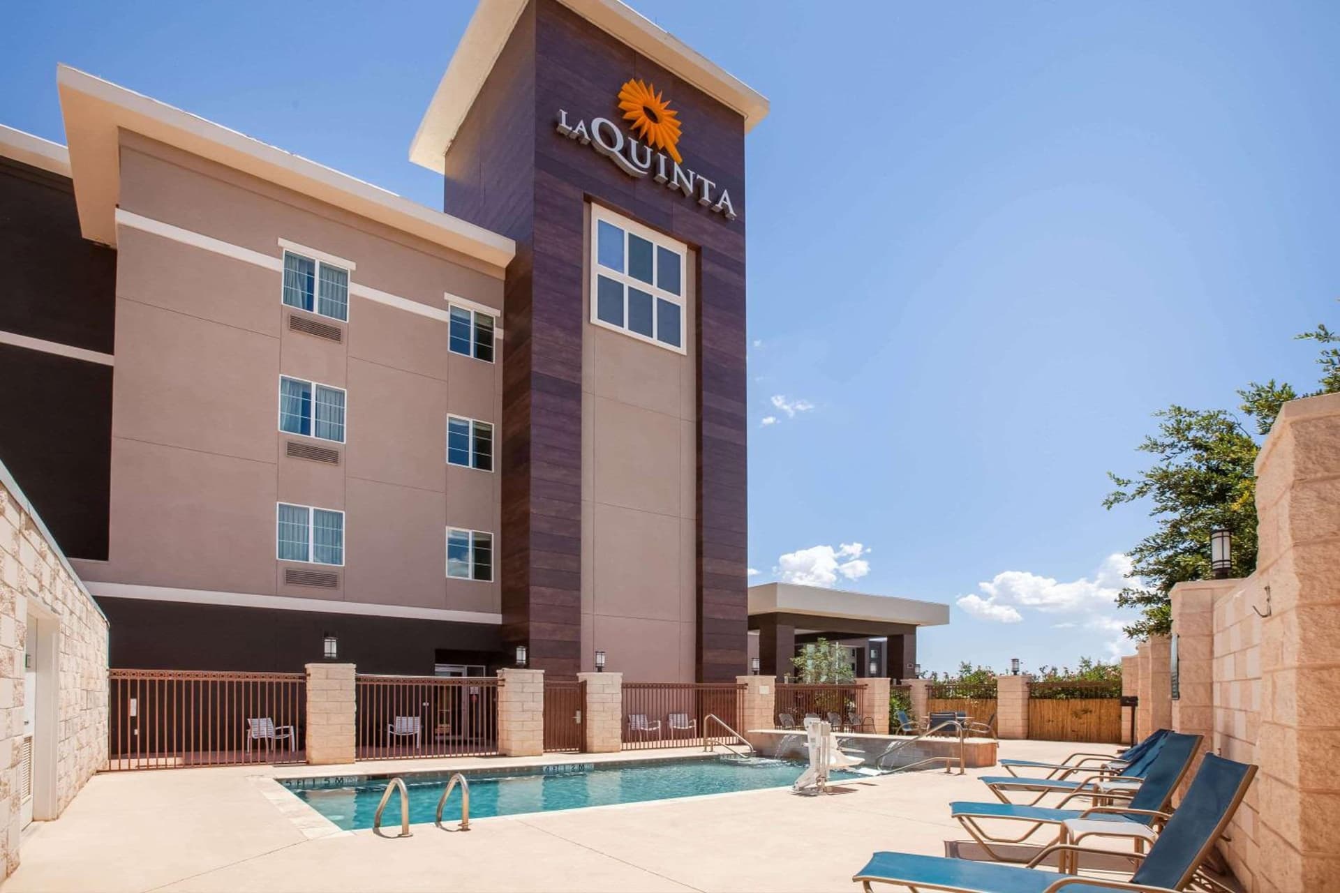 La Quinta by Wyndham Odessa North gallery photo in Odessa, TX — image 30