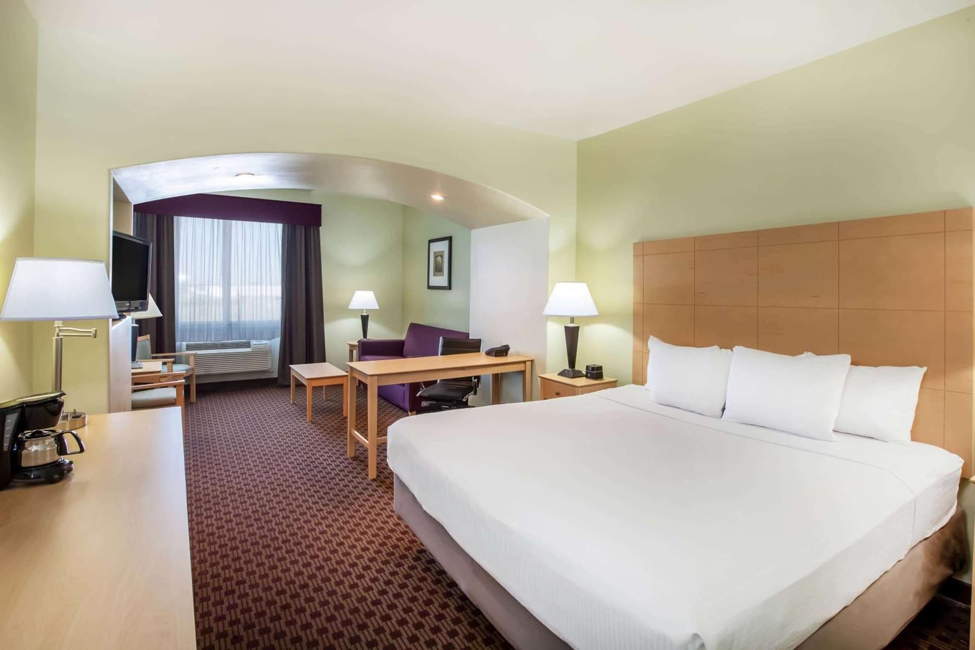 La Quinta by Wyndham Odessa North gallery photo in Odessa, TX — image 15
