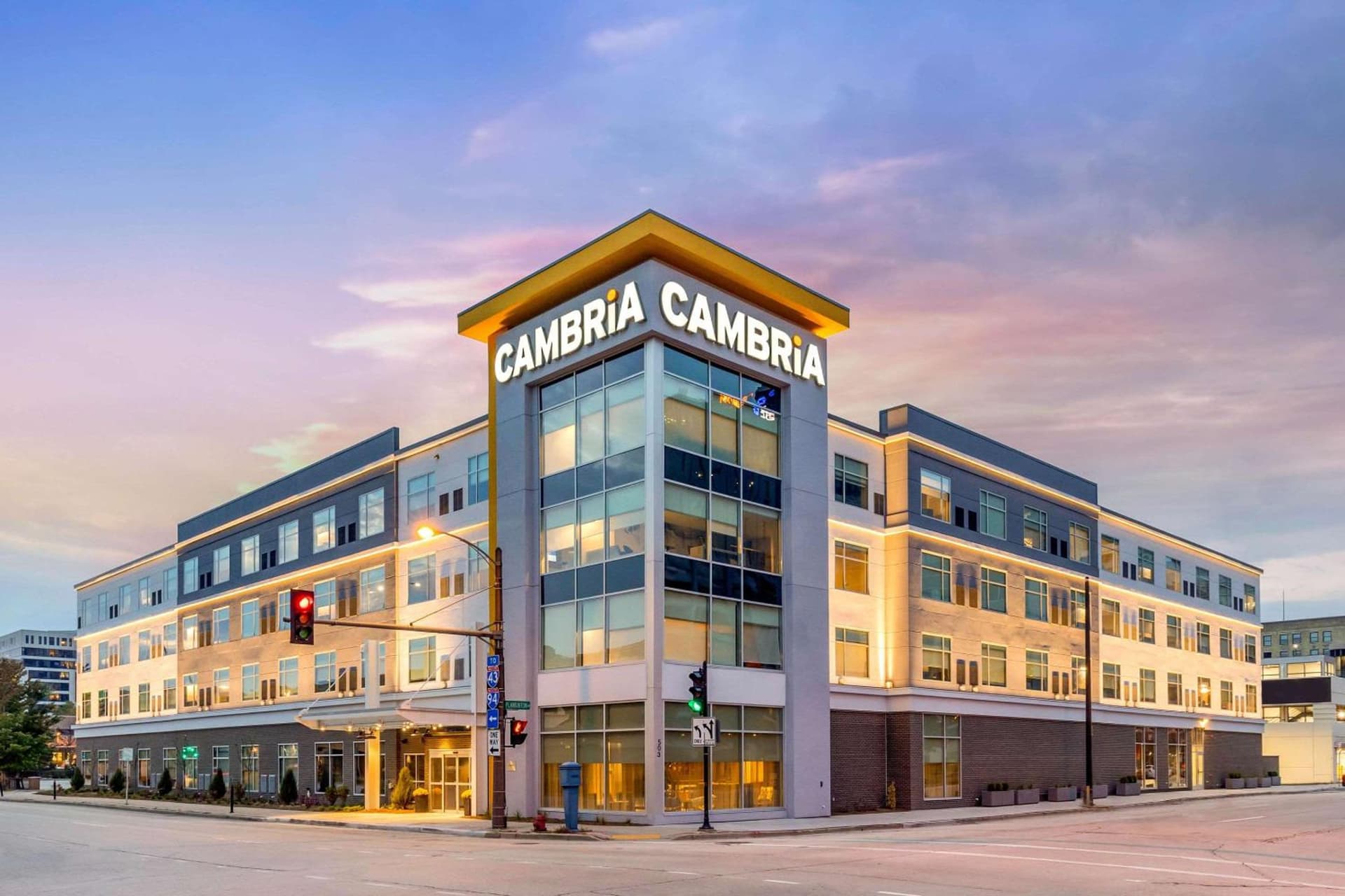 Cambria Hotel Milwaukee Downtown gallery photo in Milwaukee, WI — image 50