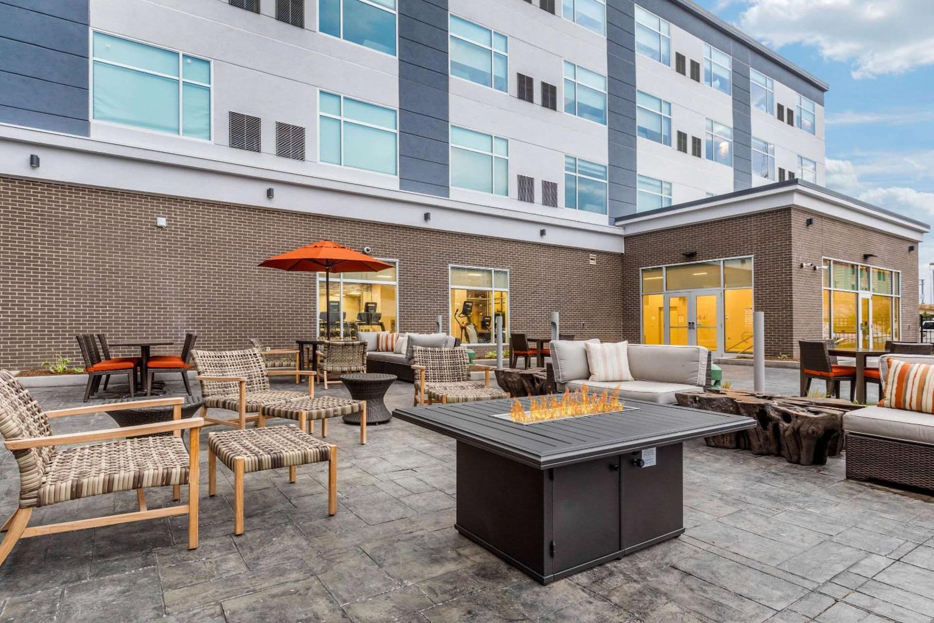 Cambria Hotel Milwaukee Downtown gallery photo in Milwaukee, WI — image 7