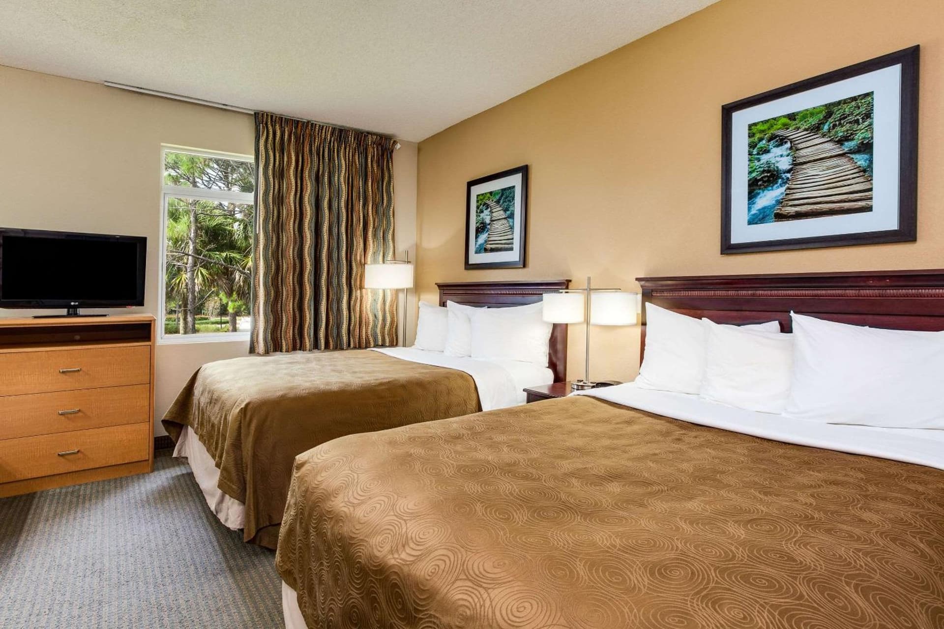 MainStay Suites at PGA Village gallery photo in Port Saint Lucie, FL — image 6