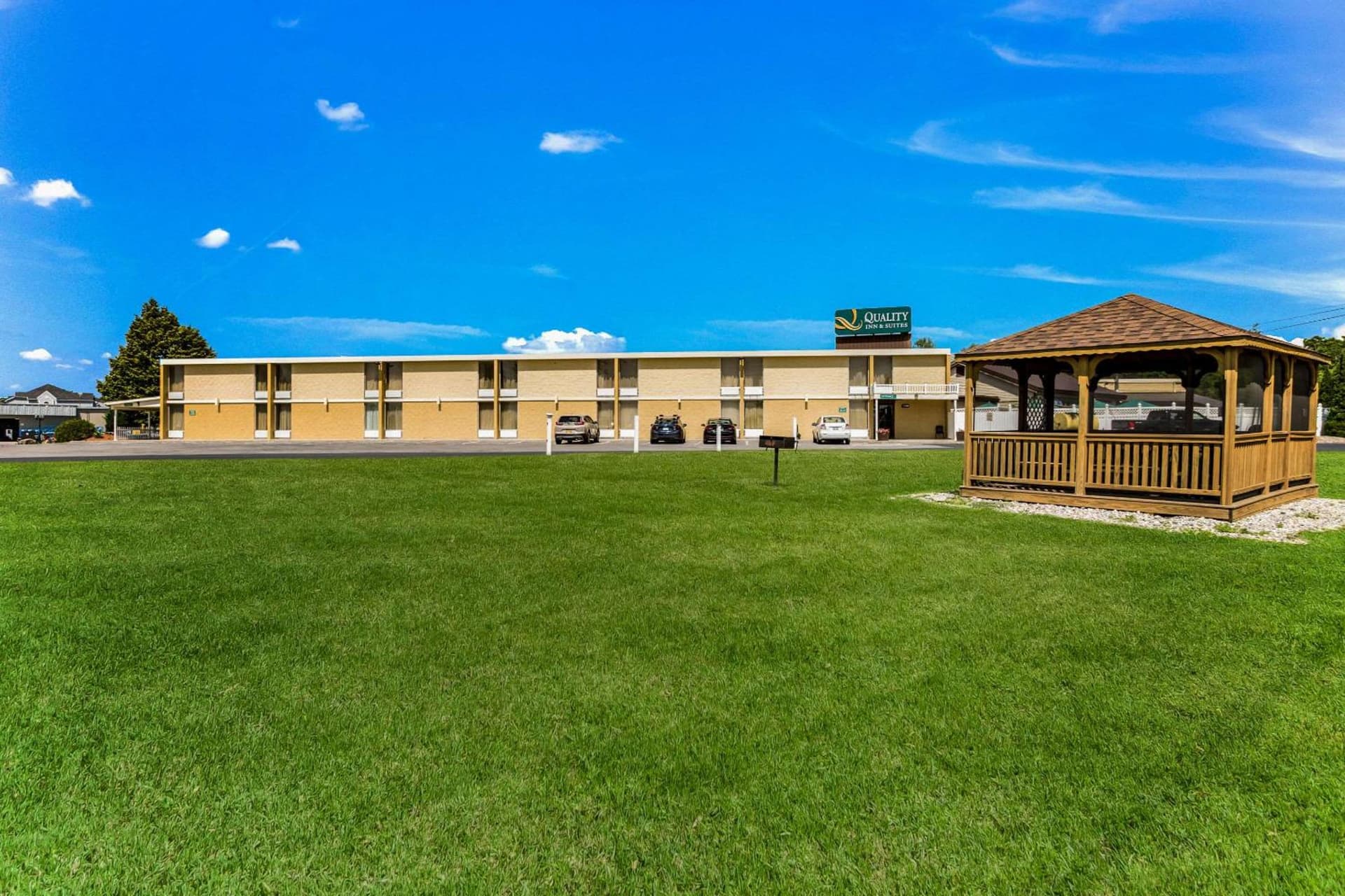 Quality Inn & Suites Plattsburgh featured exterior or lobby in Plattsburgh, NY — similar hotel