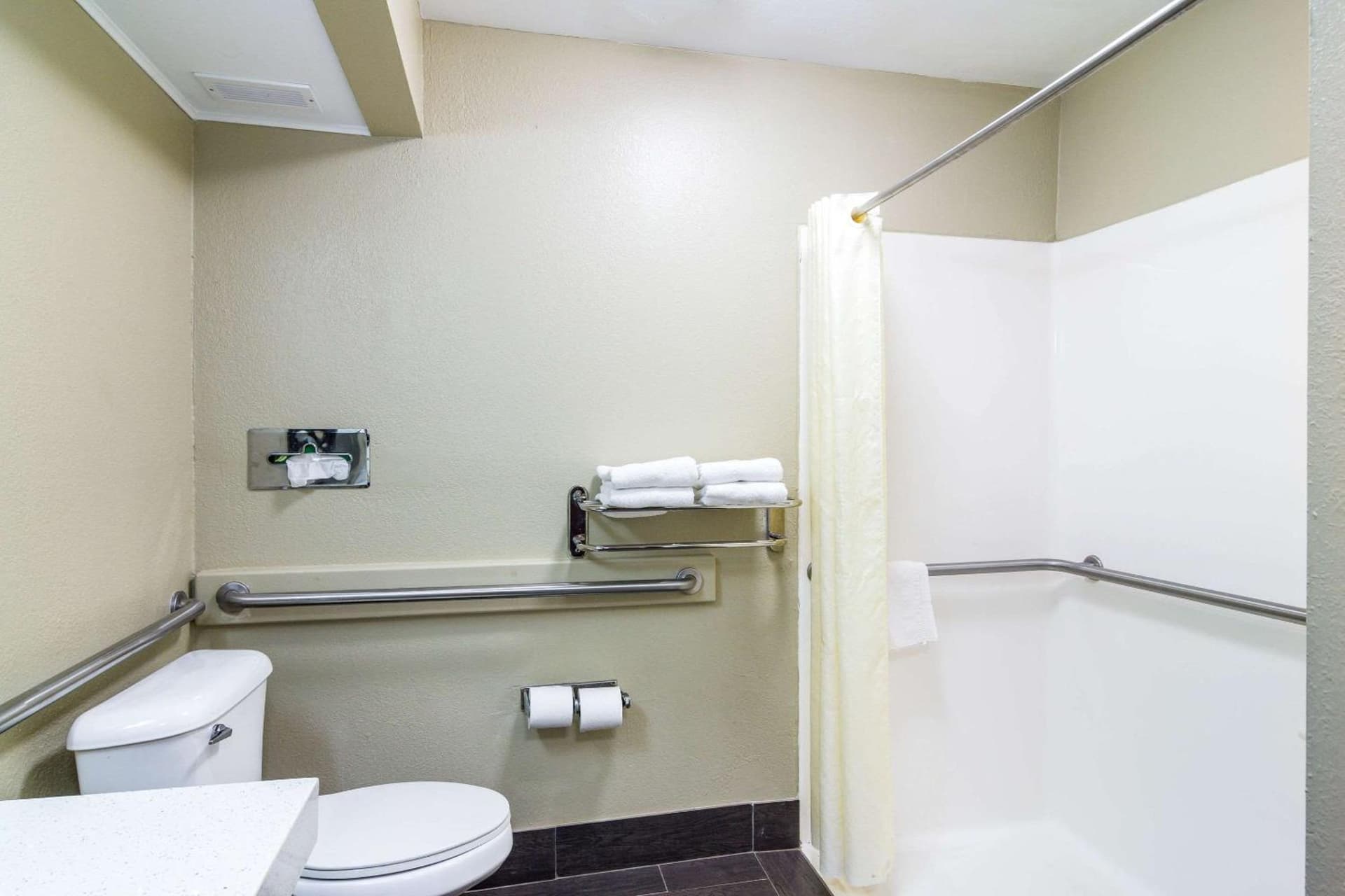 Quality Inn & Suites Canton, GA property views in Canton, GA — gallery photo 3