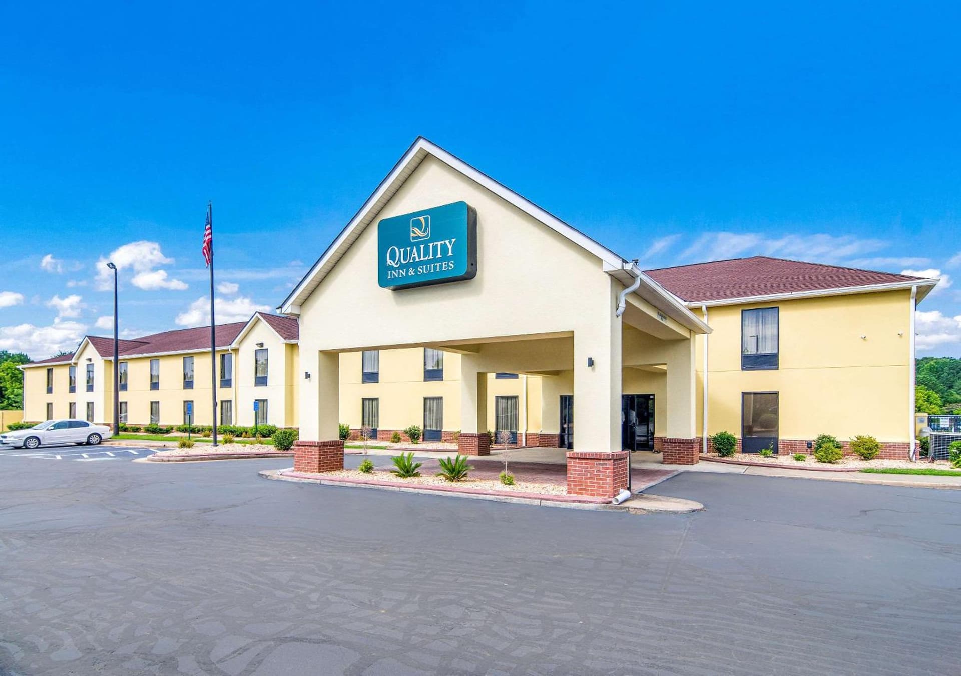 Quality Inn & Suites Canton, GA featured exterior or lobby in Canton, GA — similar hotel