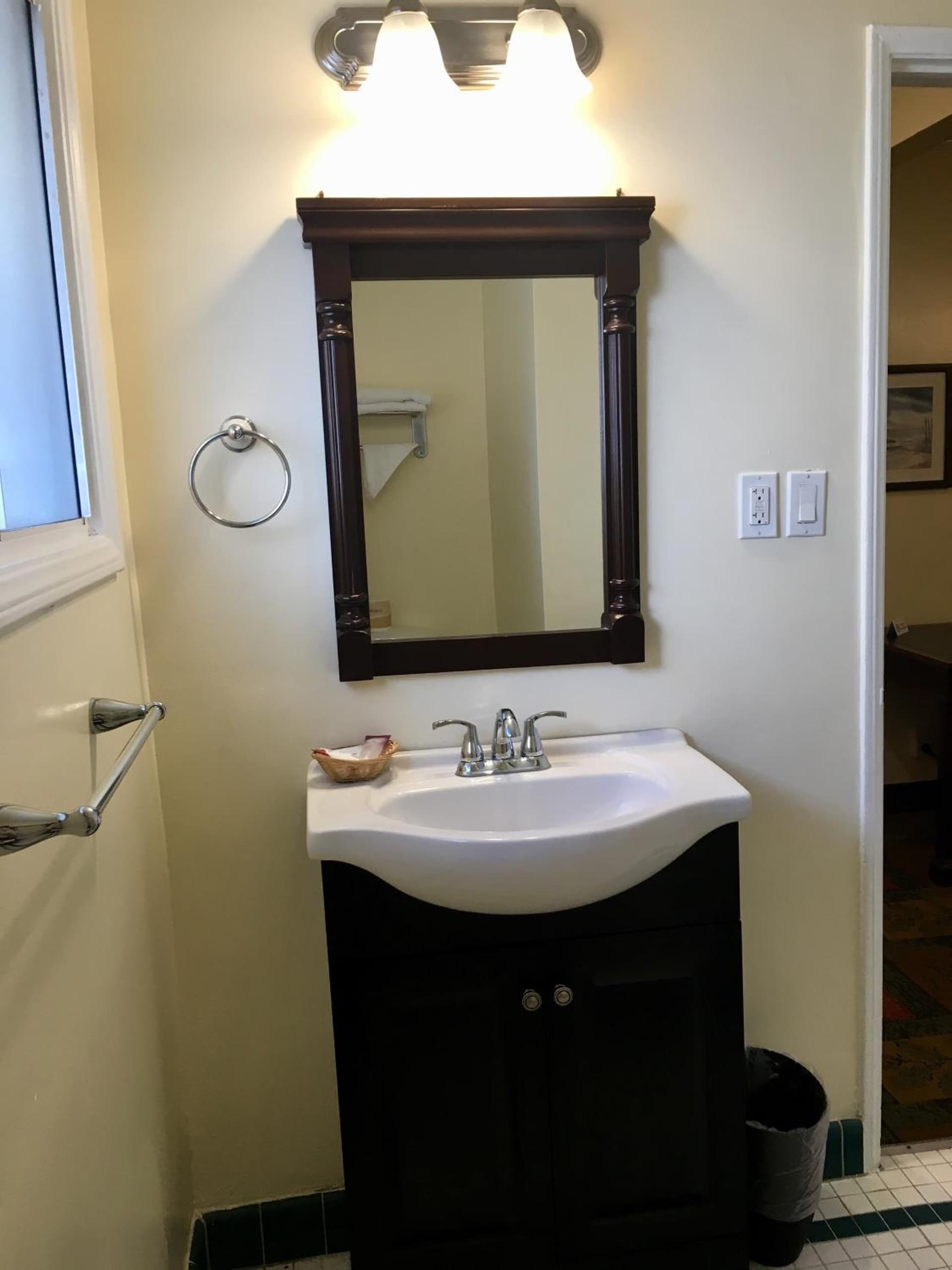 Los Feliz Hotel gallery photo in Glendale, CA — image 4