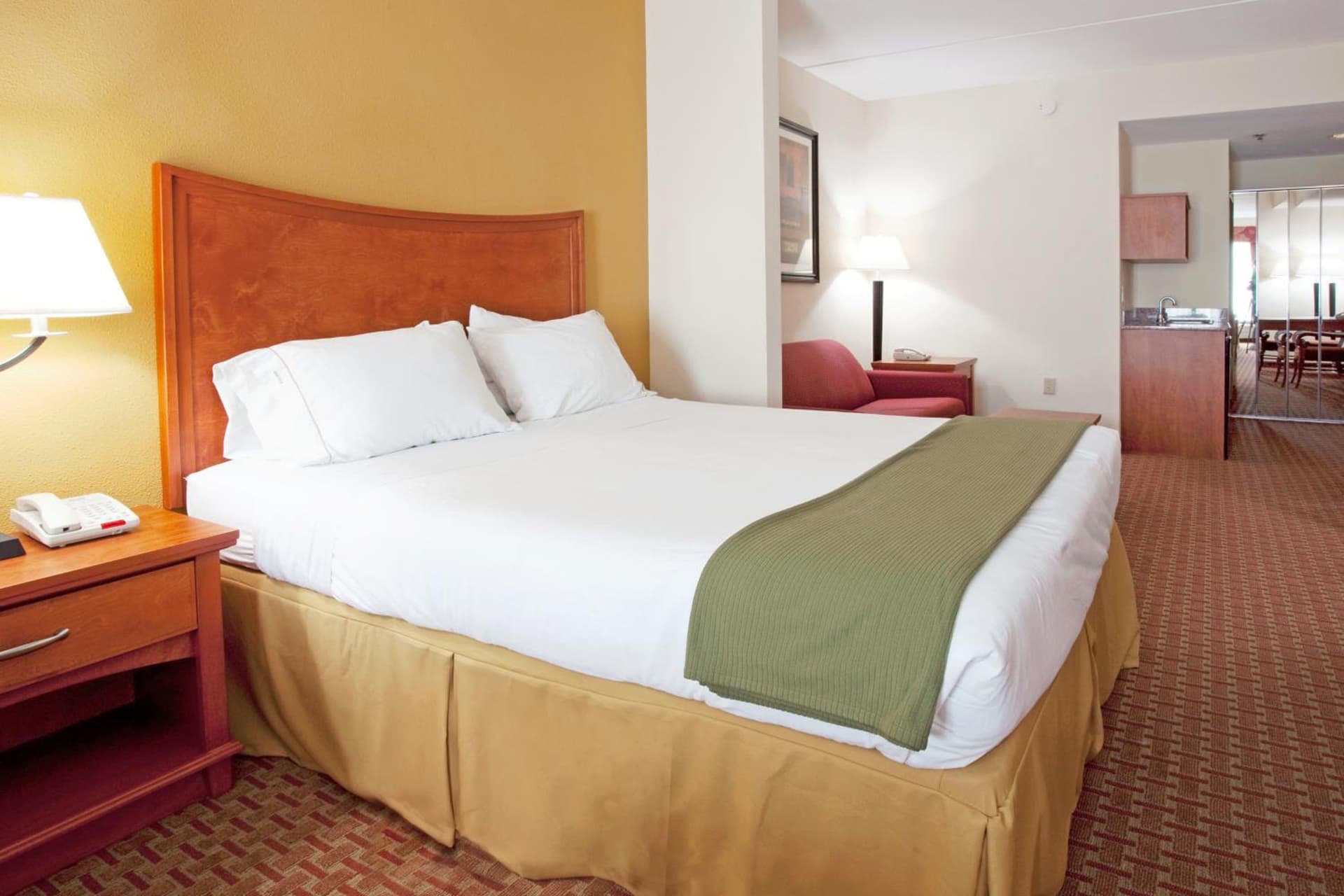 Holiday Inn Express Hotel & Suites Jacksonville North-Fernandina by IHG interior in Yulee, FL — gallery photo 2