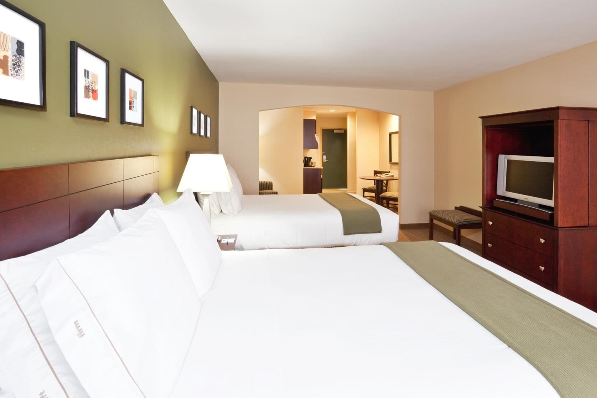 Holiday Inn Express Hotel & Suites Athens by IHG property views in Athens, OH — gallery photo 3