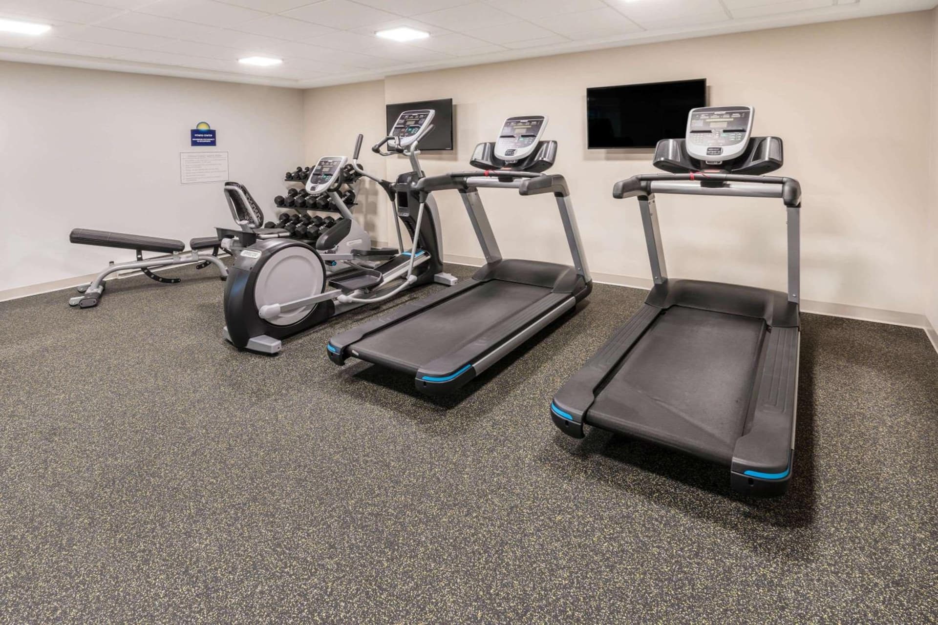 Days Inn & Suites by Wyndham Duluth by the Mall gallery photo in Duluth, MN — image 24