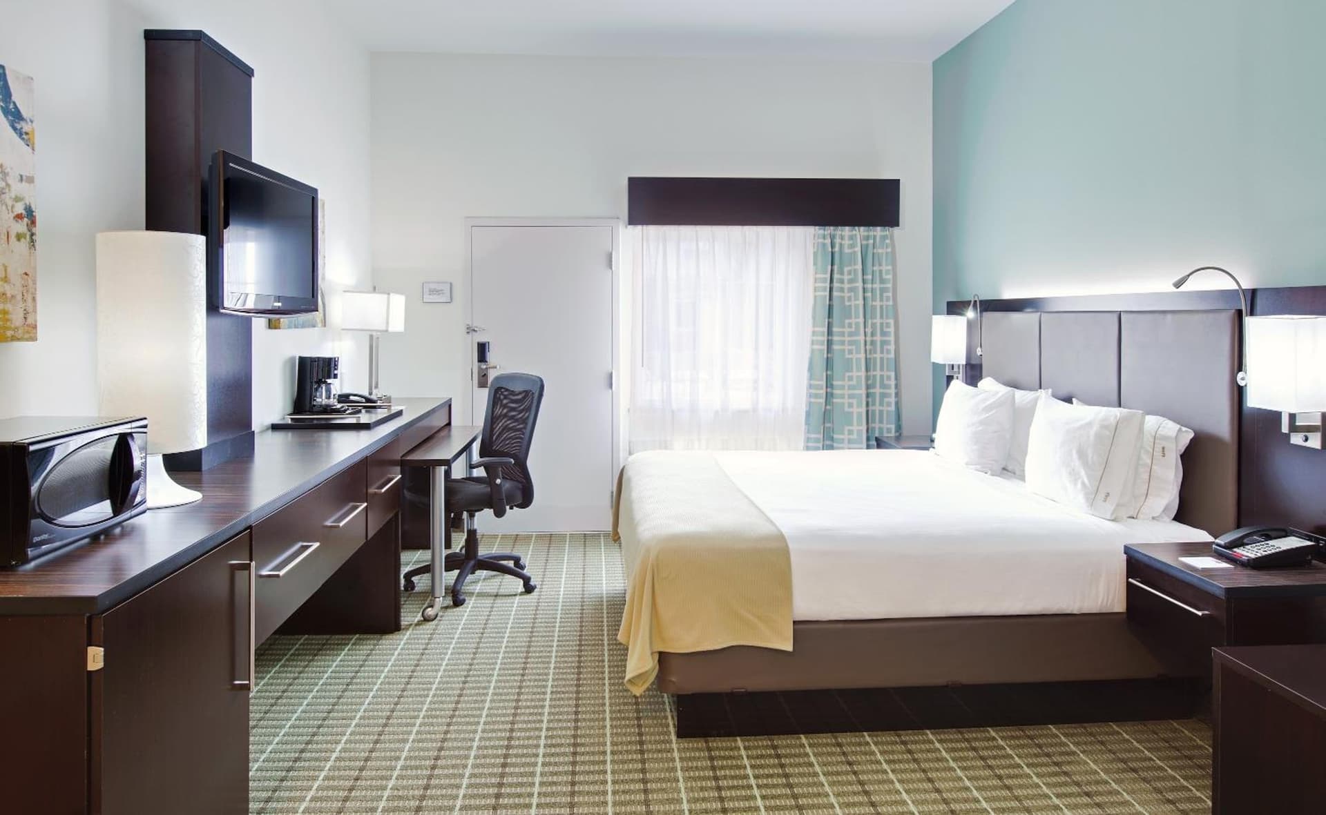 Holiday Inn Express Monticello by IHG interior in Monticello, AR — gallery photo 2