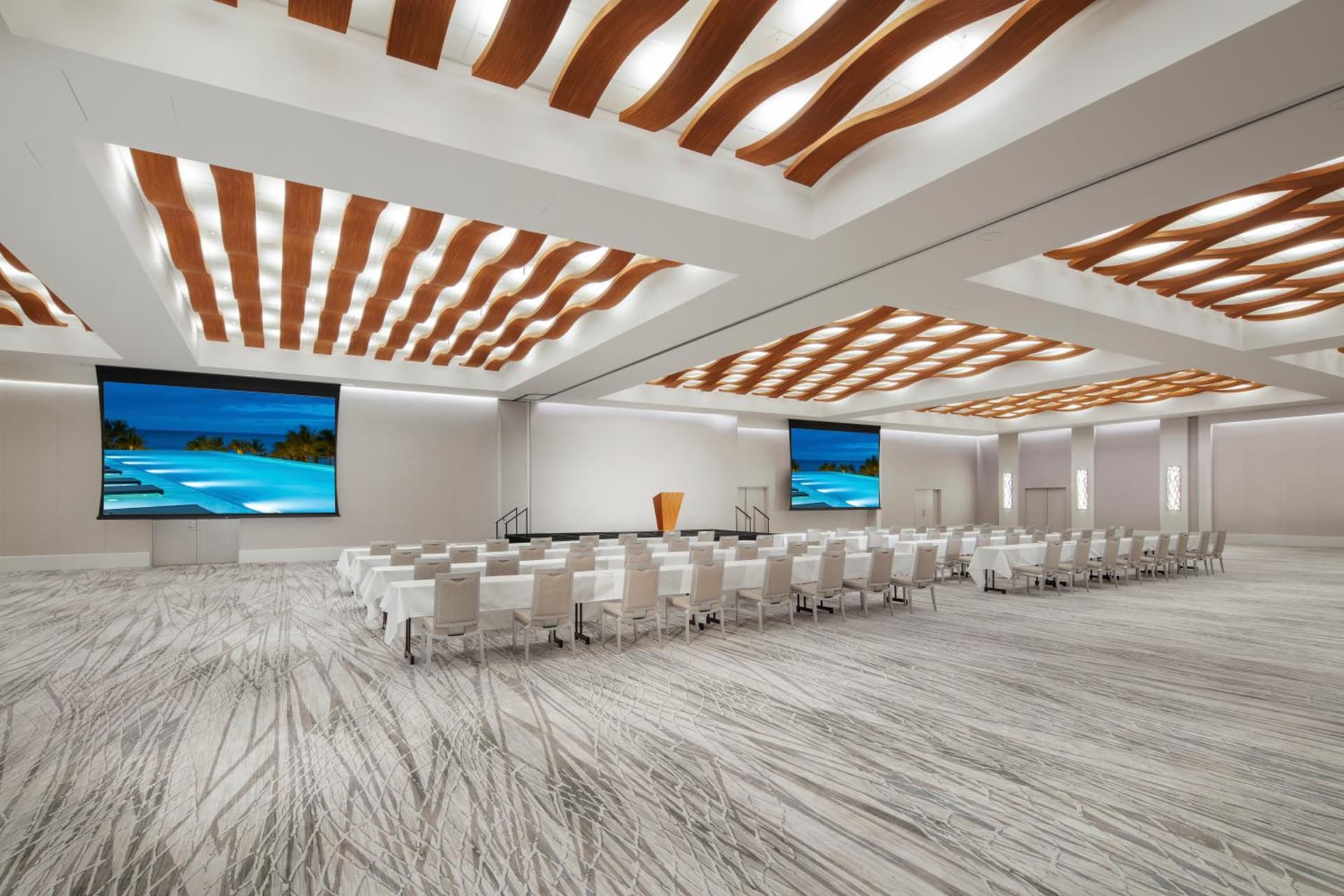 'Alohilani Resort Waikiki Beach gallery photo in Honolulu, HI — image 23