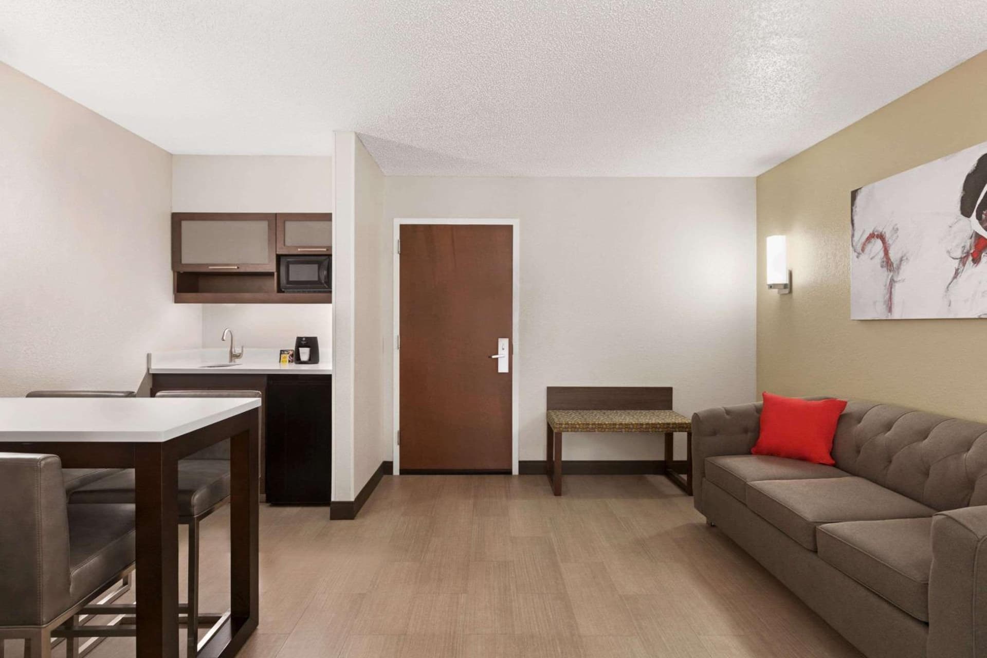 Ramada by Wyndham Suites Orlando Airport- Free Airport Shuttle gallery photo in Orlando, FL — image 49
