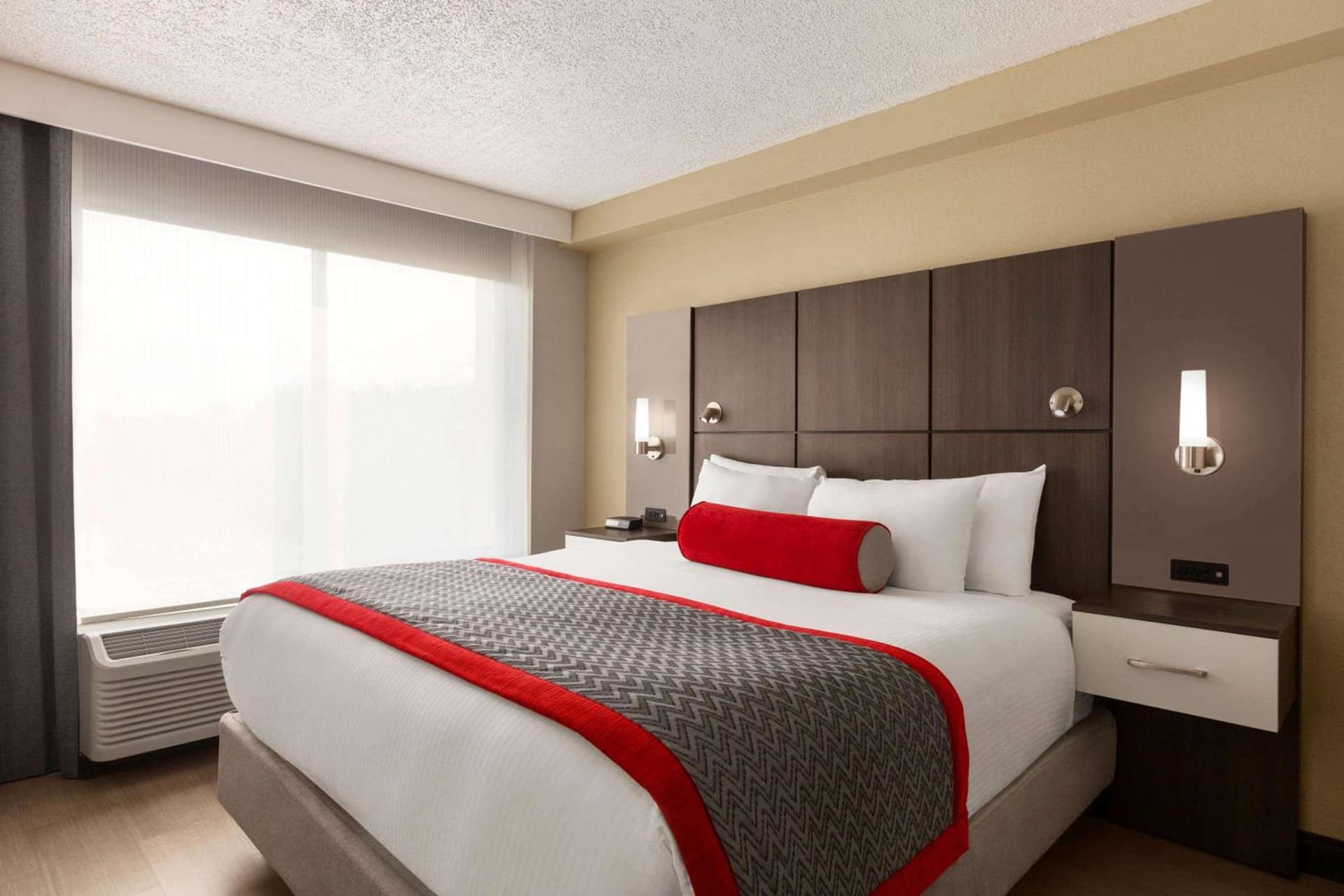 Ramada by Wyndham Suites Orlando Airport- Free Airport Shuttle gallery photo in Orlando, FL — image 8