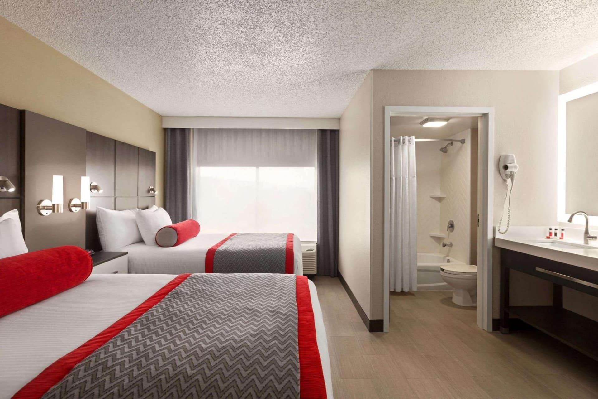 Ramada by Wyndham Suites Orlando Airport- Free Airport Shuttle gallery photo in Orlando, FL — image 5