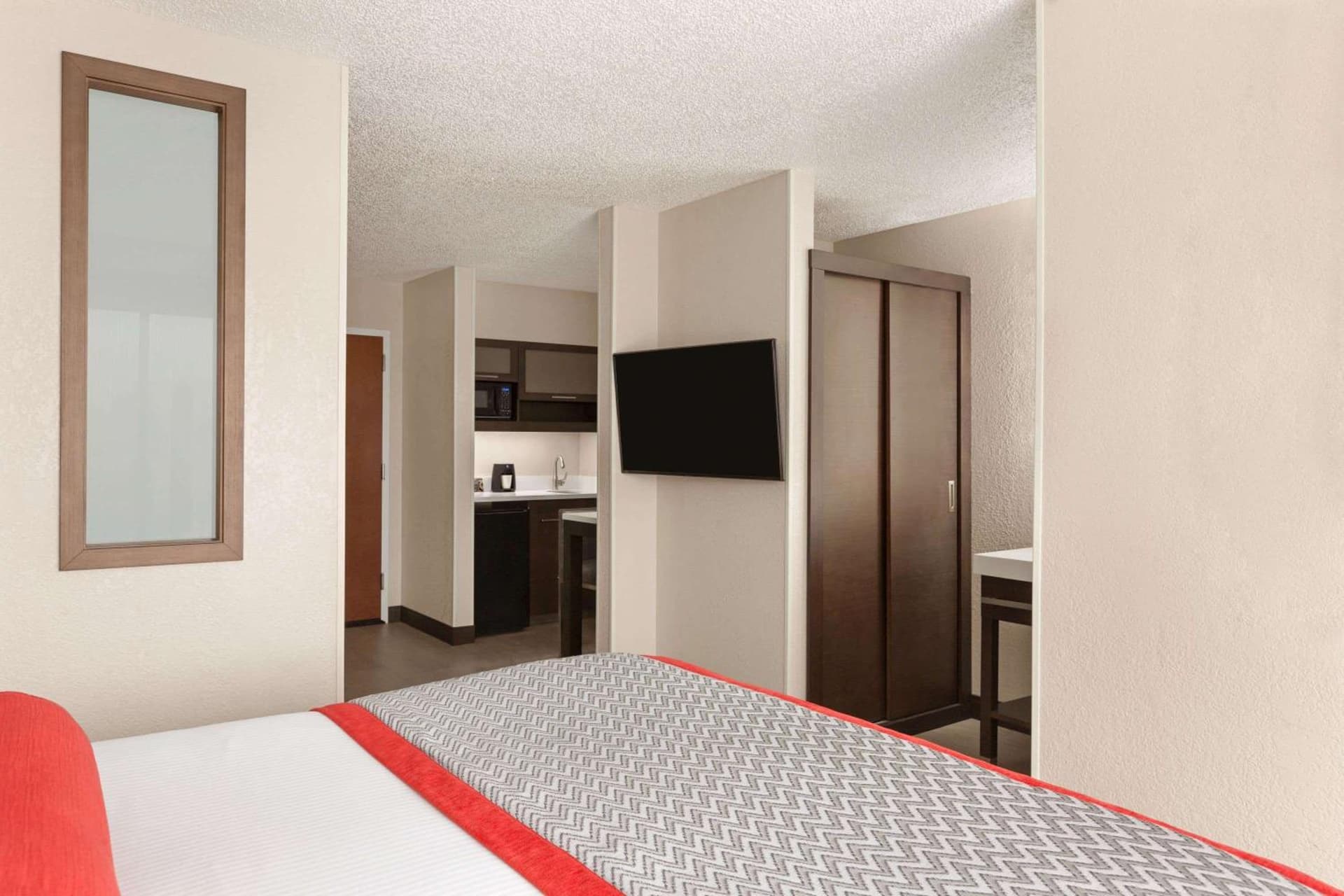 Ramada by Wyndham Suites Orlando Airport- Free Airport Shuttle gallery photo in Orlando, FL — image 33