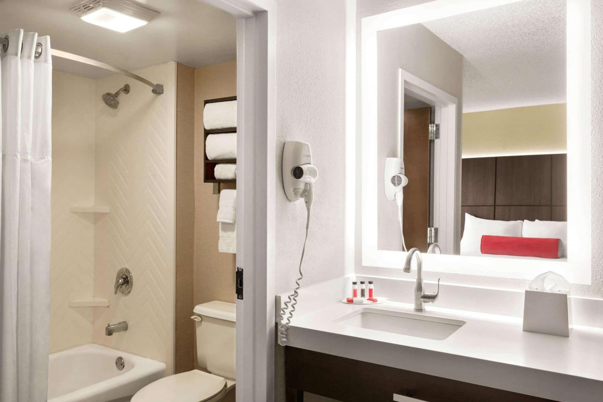 Ramada by Wyndham Suites Orlando Airport- Free Airport Shuttle gallery photo in Orlando, FL — image 6