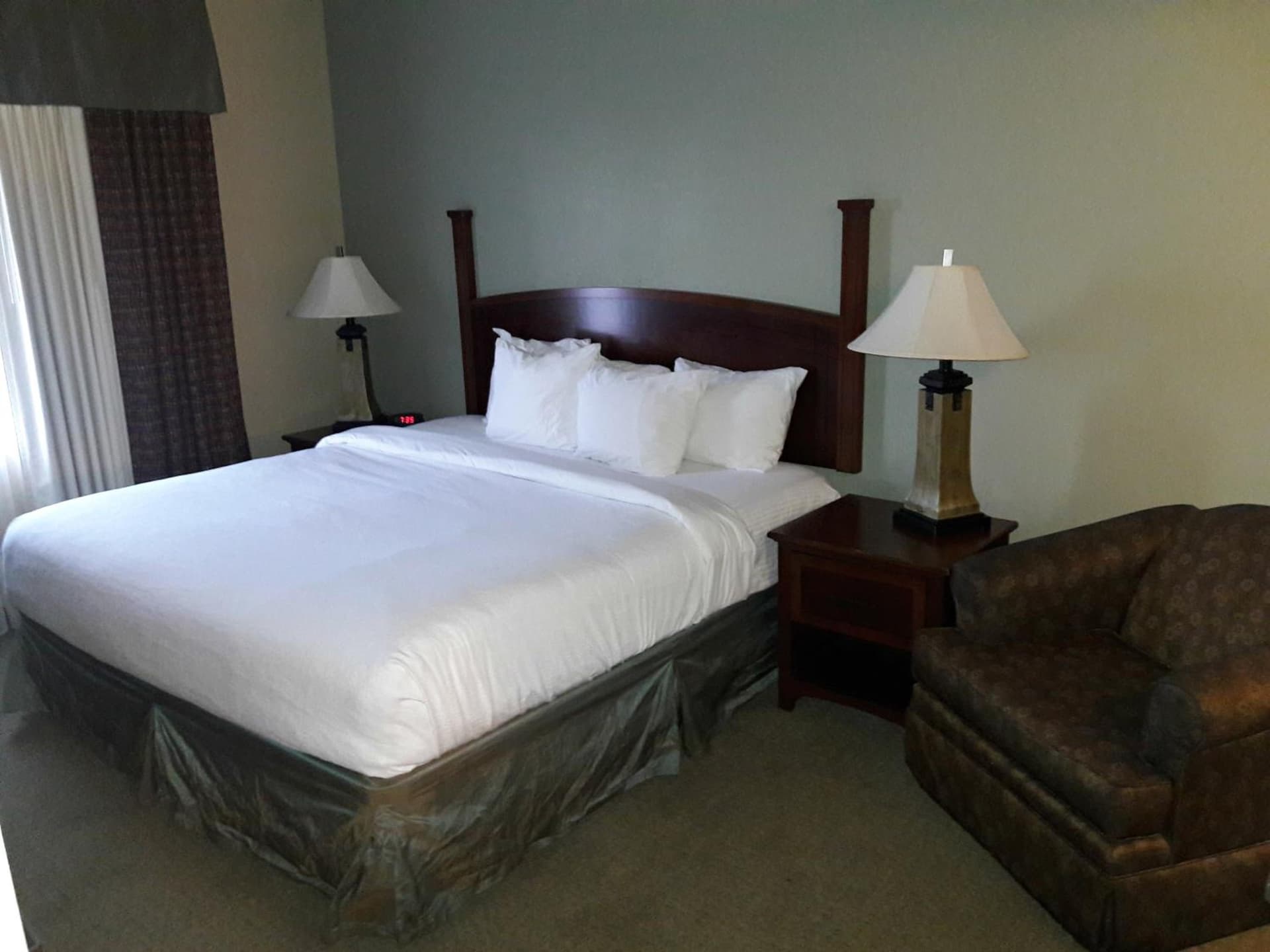WeStay Suites - Covington/Mandeville gallery photo in Covington, LA — image 21