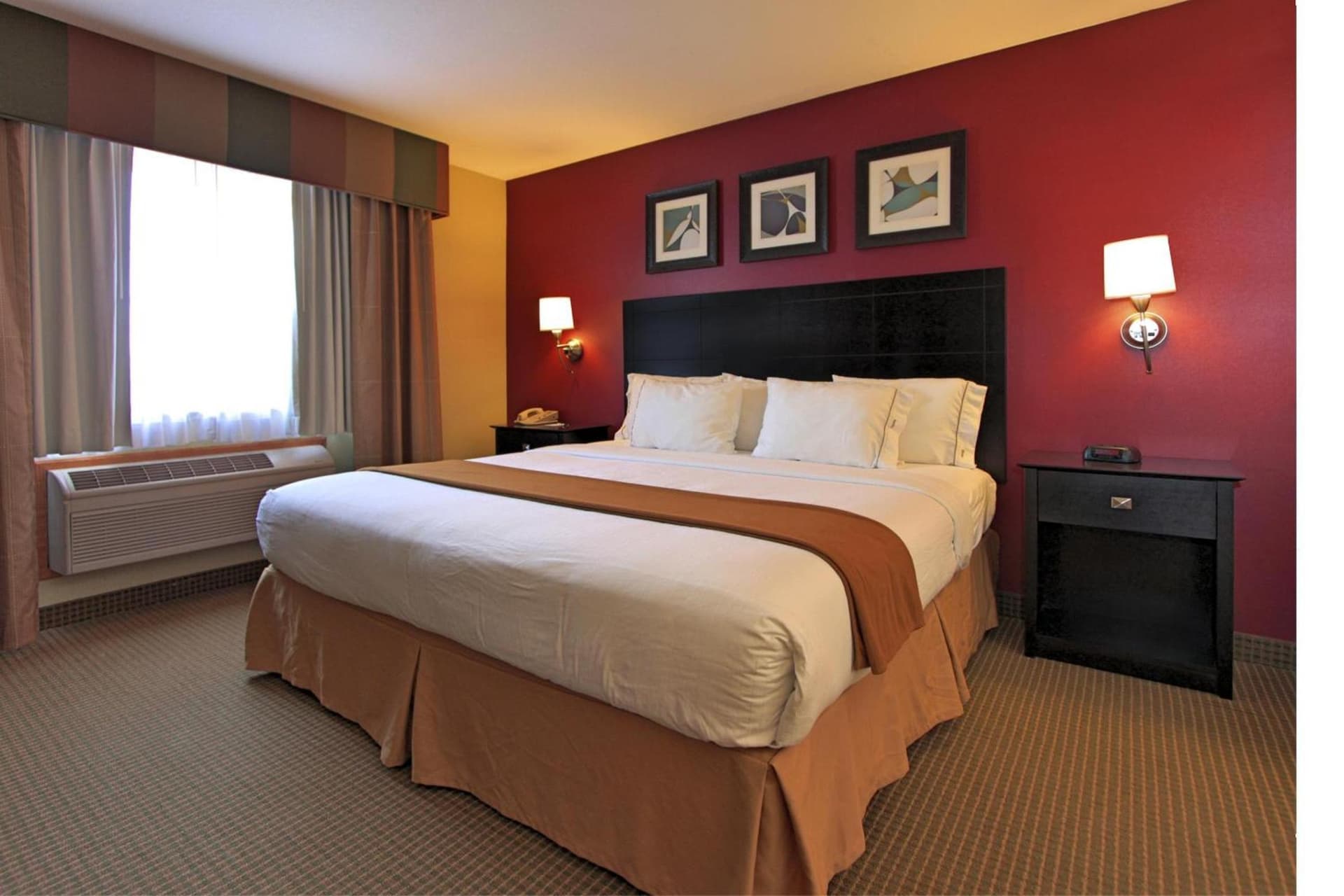 Holiday Inn Express Hotel & Suites Defiance by IHG property views in Defiance, OH — gallery photo 3