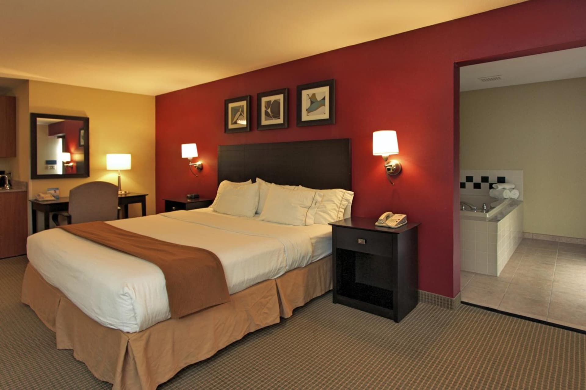 Holiday Inn Express Hotel & Suites Defiance by IHG interior in Defiance, OH — gallery photo 2