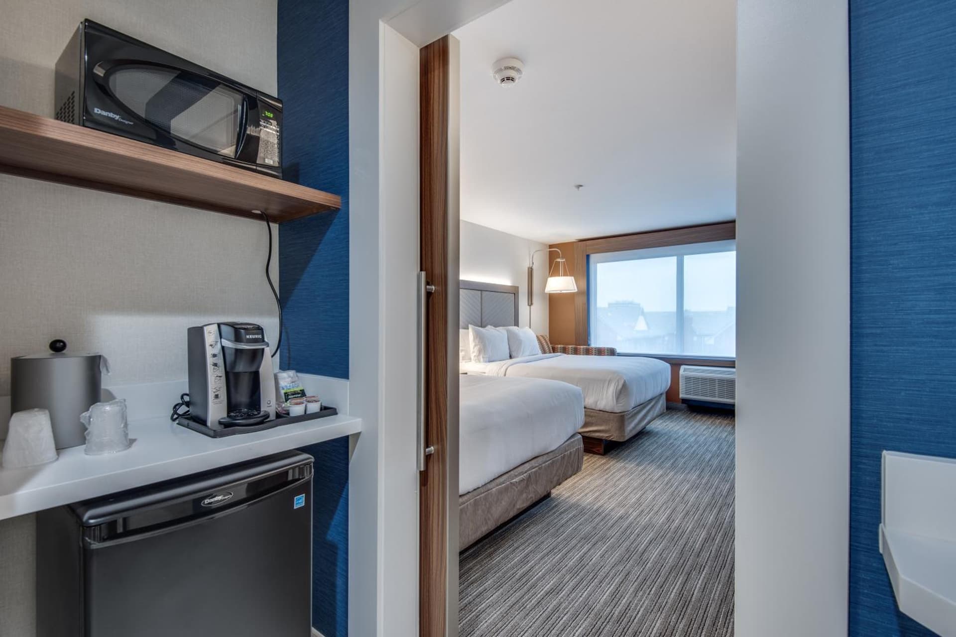 Holiday Inn Express & Suites Dallas North - Addison by IHG property views in Addison, TX — gallery photo 3