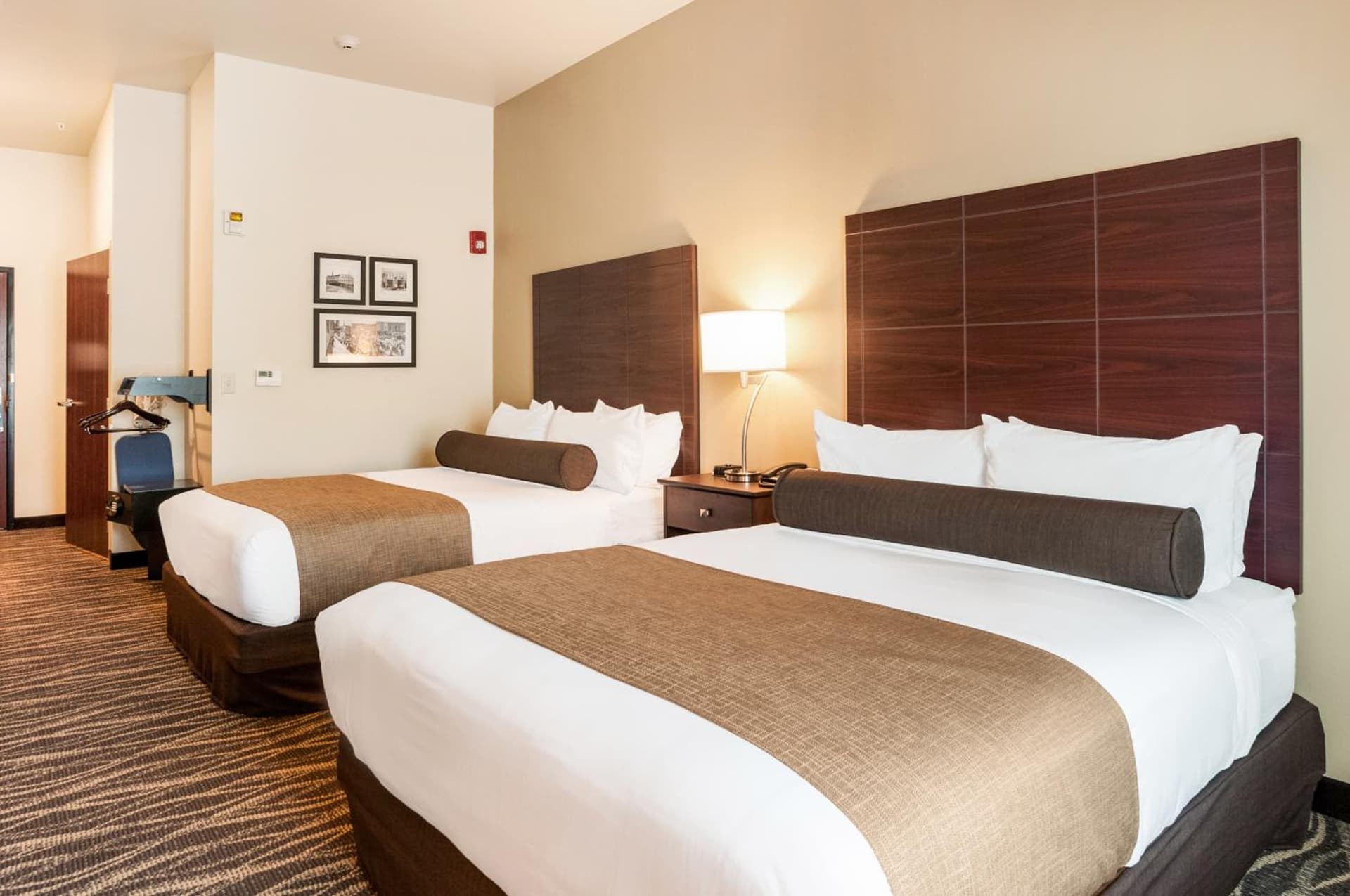 Cobblestone Hotel & Suites Appleton International Airport gallery photo in Neenah, WI — image 20