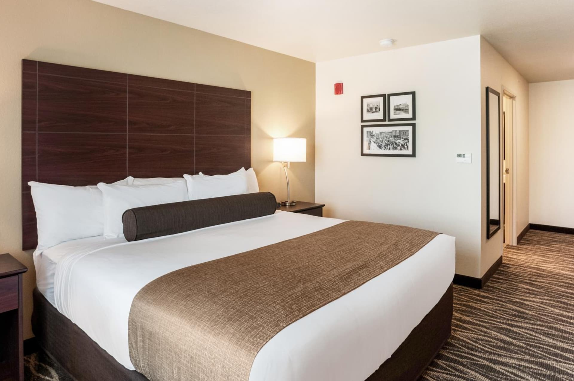 Cobblestone Hotel & Suites Appleton International Airport gallery photo in Neenah, WI — image 6