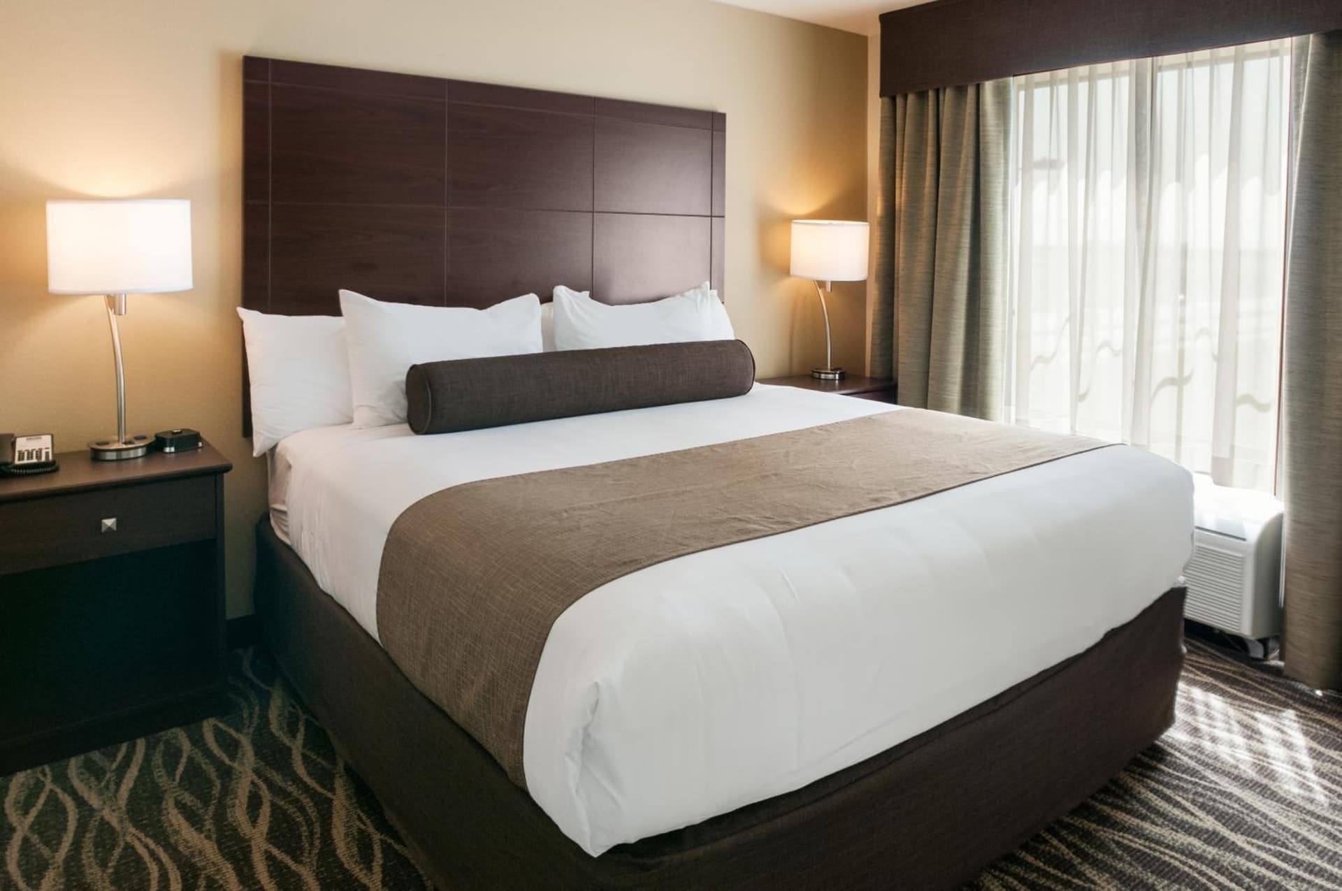 Cobblestone Hotel & Suites Appleton International Airport gallery photo in Neenah, WI — image 47