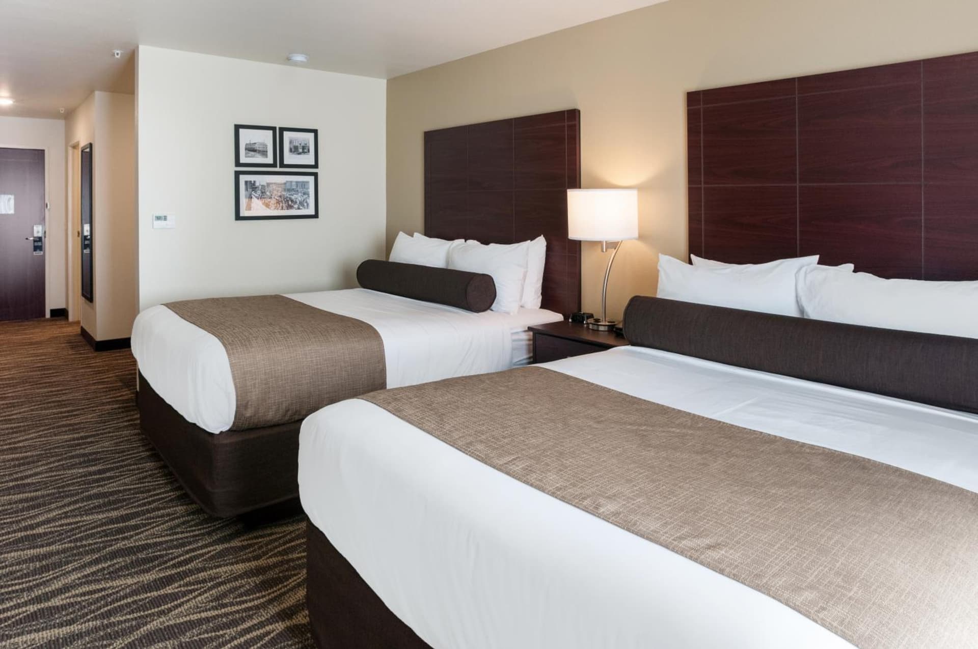 Cobblestone Hotel & Suites Appleton International Airport gallery photo in Neenah, WI — image 39