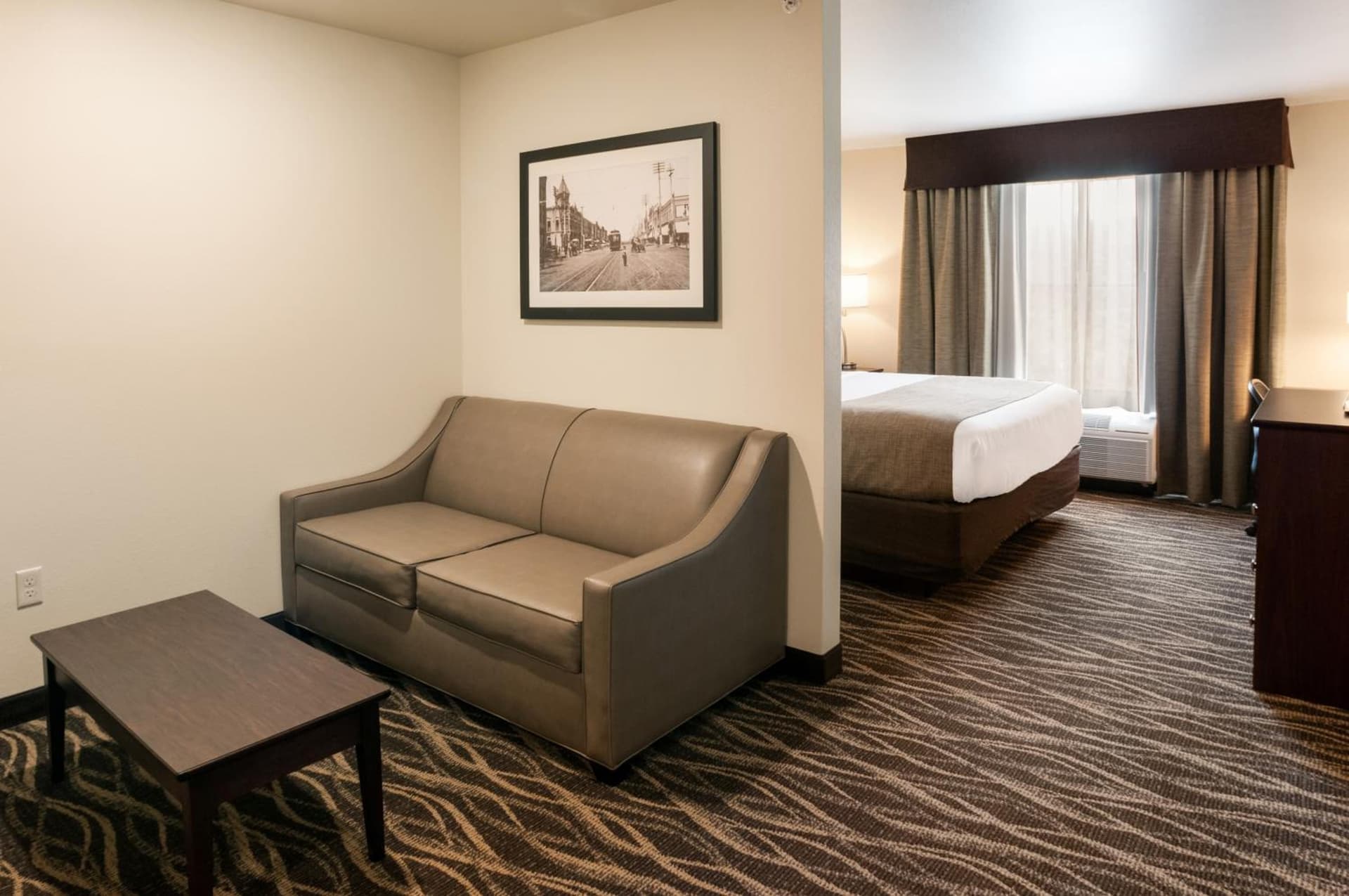 Cobblestone Hotel & Suites Appleton International Airport gallery photo in Neenah, WI — image 19